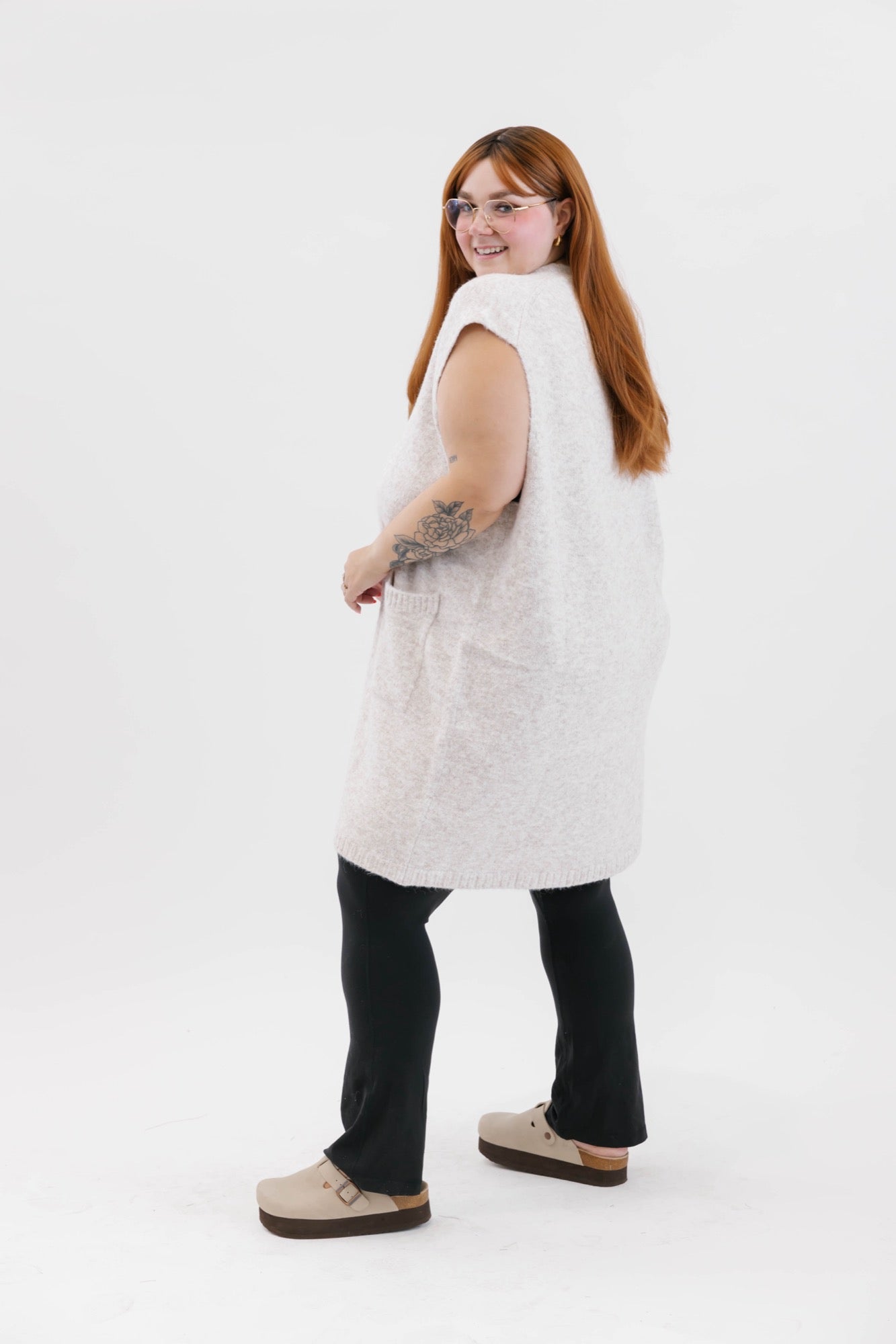 Adeline Sleeveless Cardigan in Oatmeal