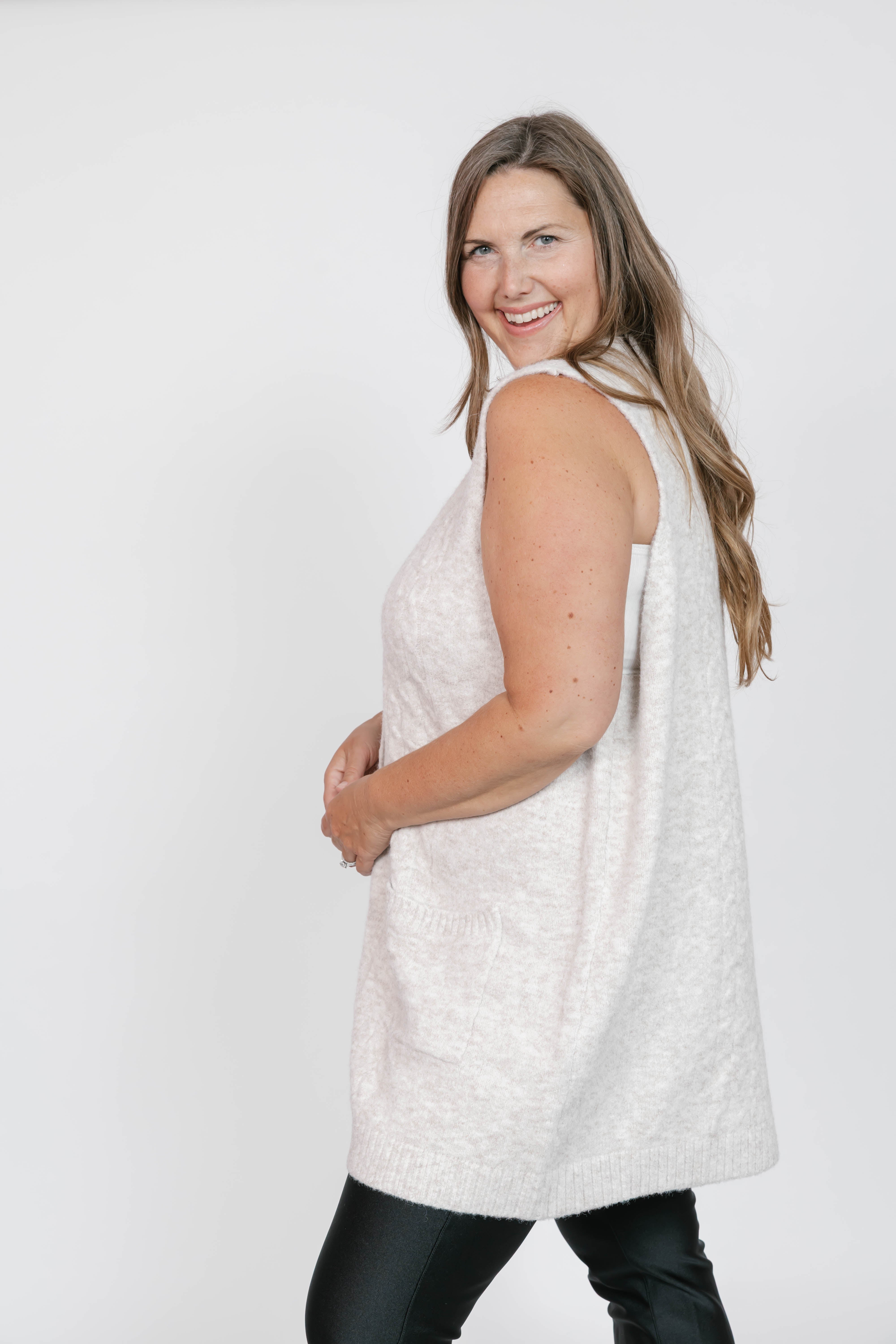 Adeline Cable Vest in Oatmeal