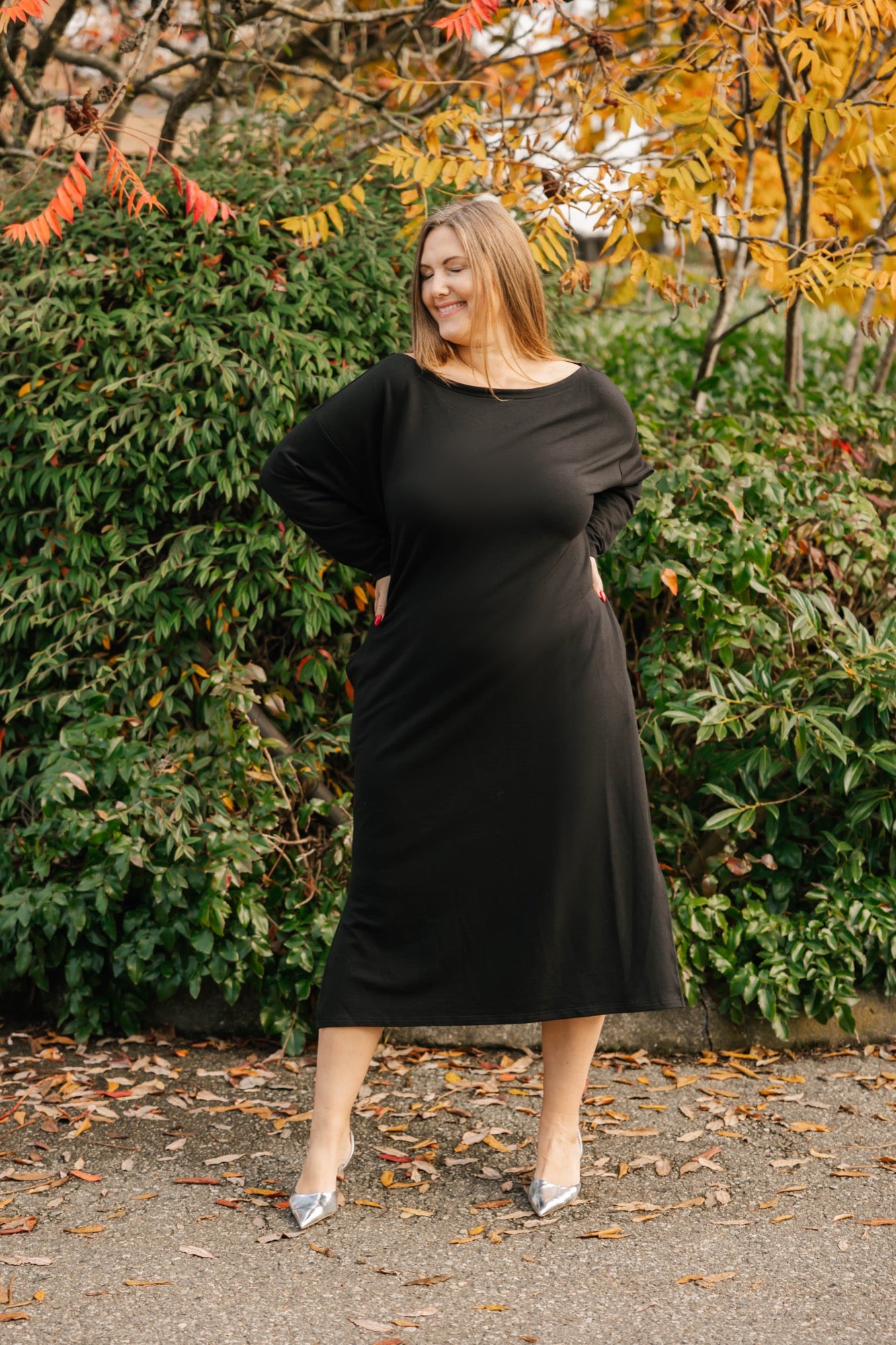 All Day Midi Dress in Midnight Black