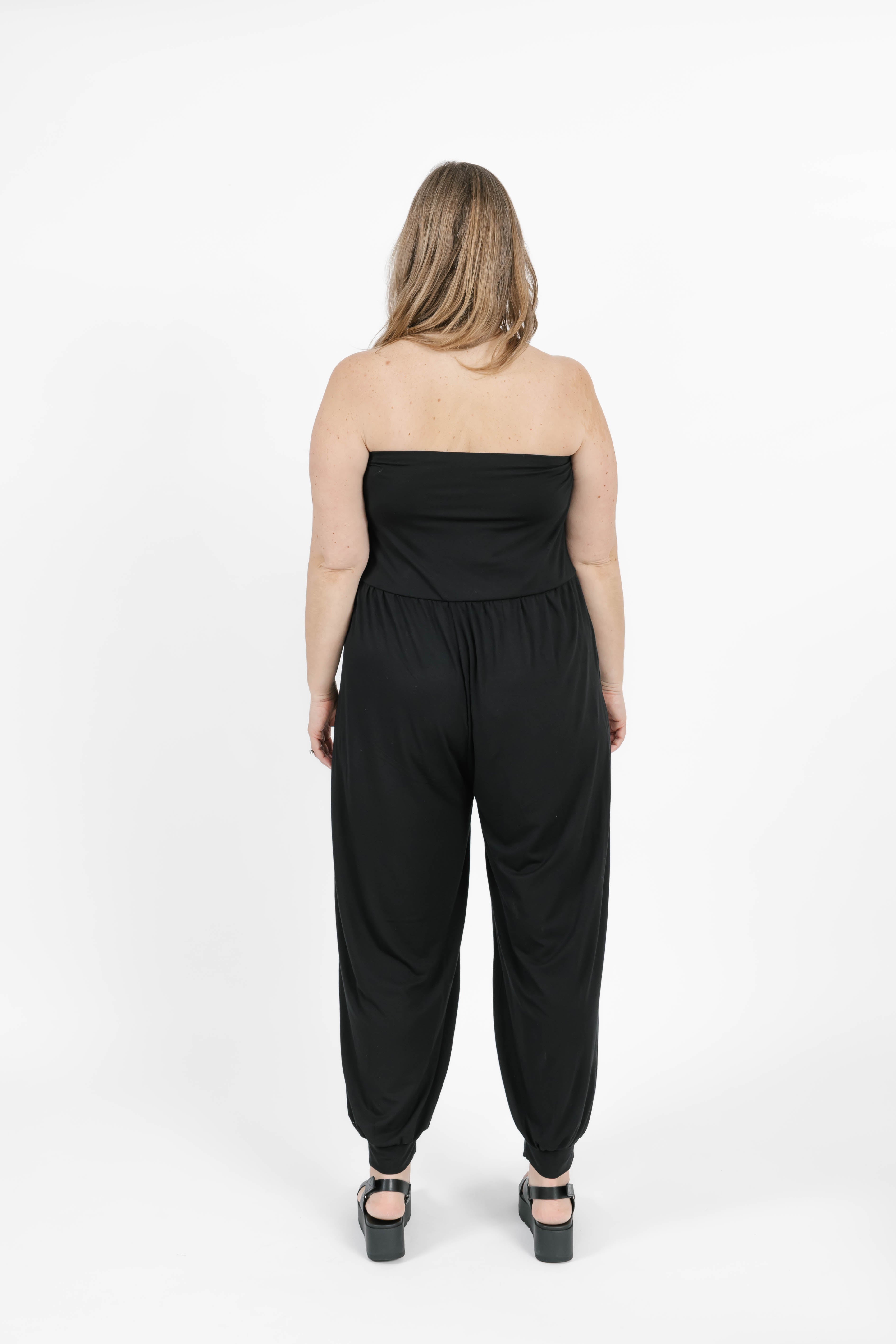 Anabelle Cuffed Romper in Midnight Black