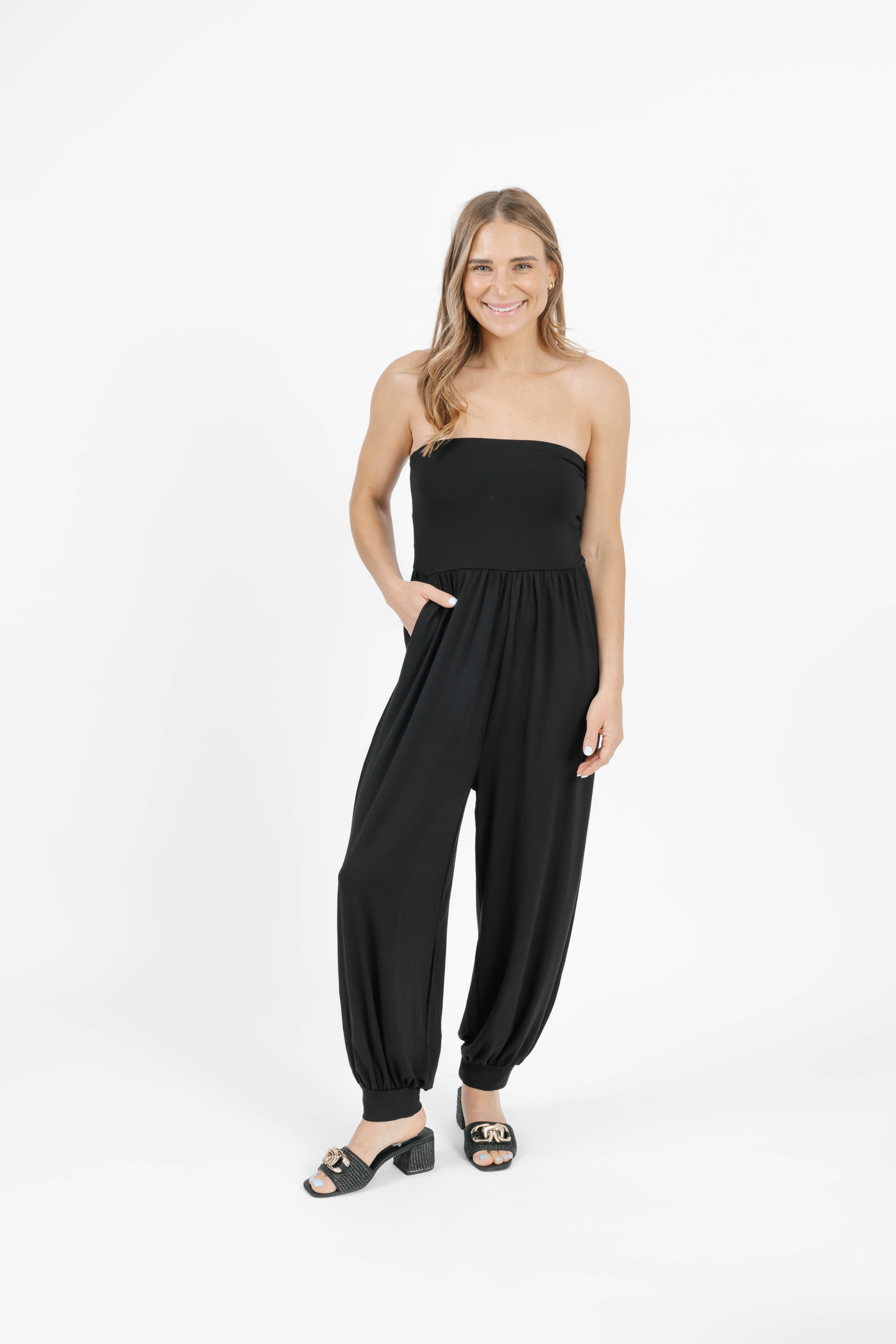 Anabelle Cuffed Romper in Midnight Black