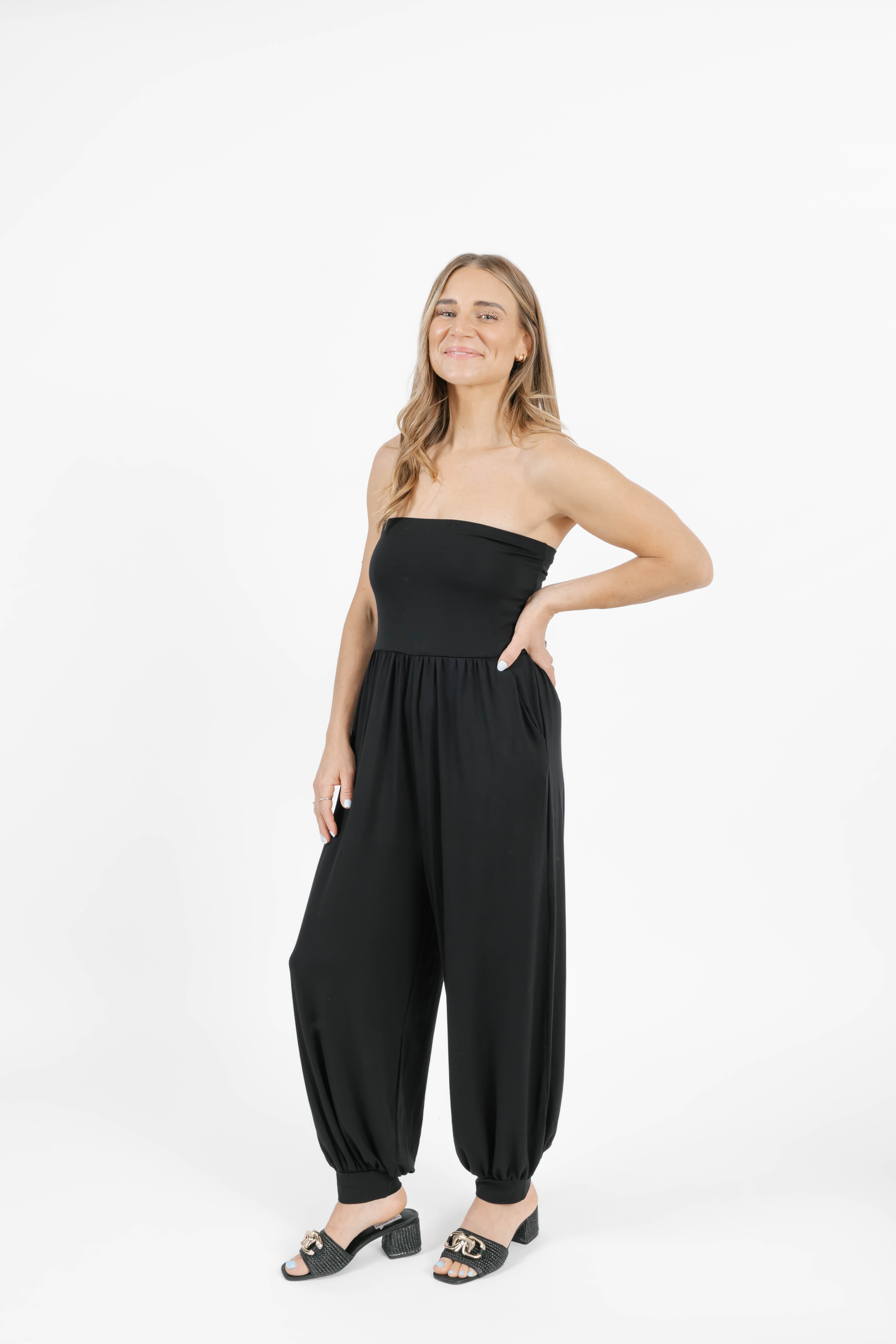 Anabelle Cuffed Romper in Midnight Black