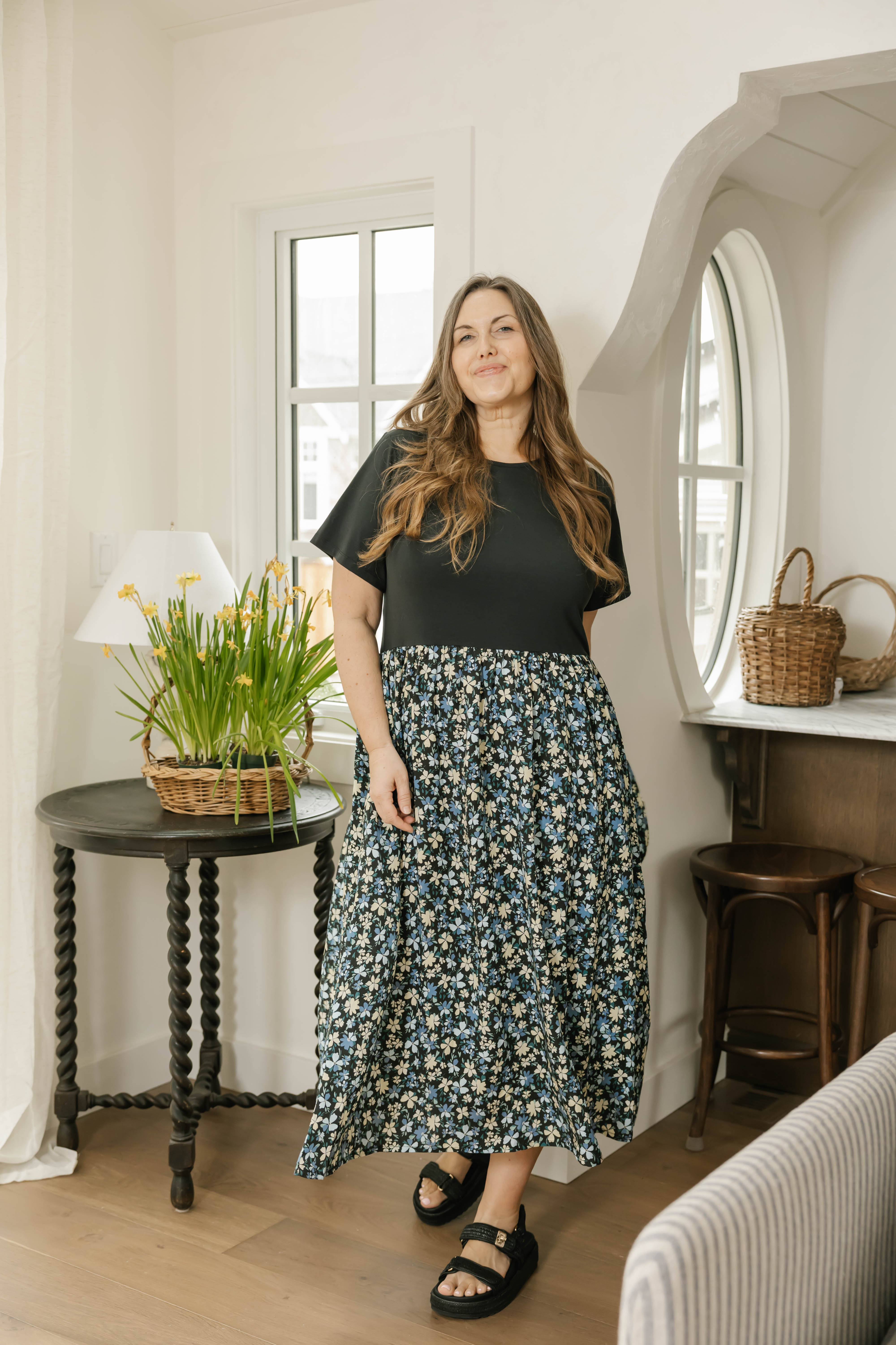 Andi Midi Dress in Black/Floral