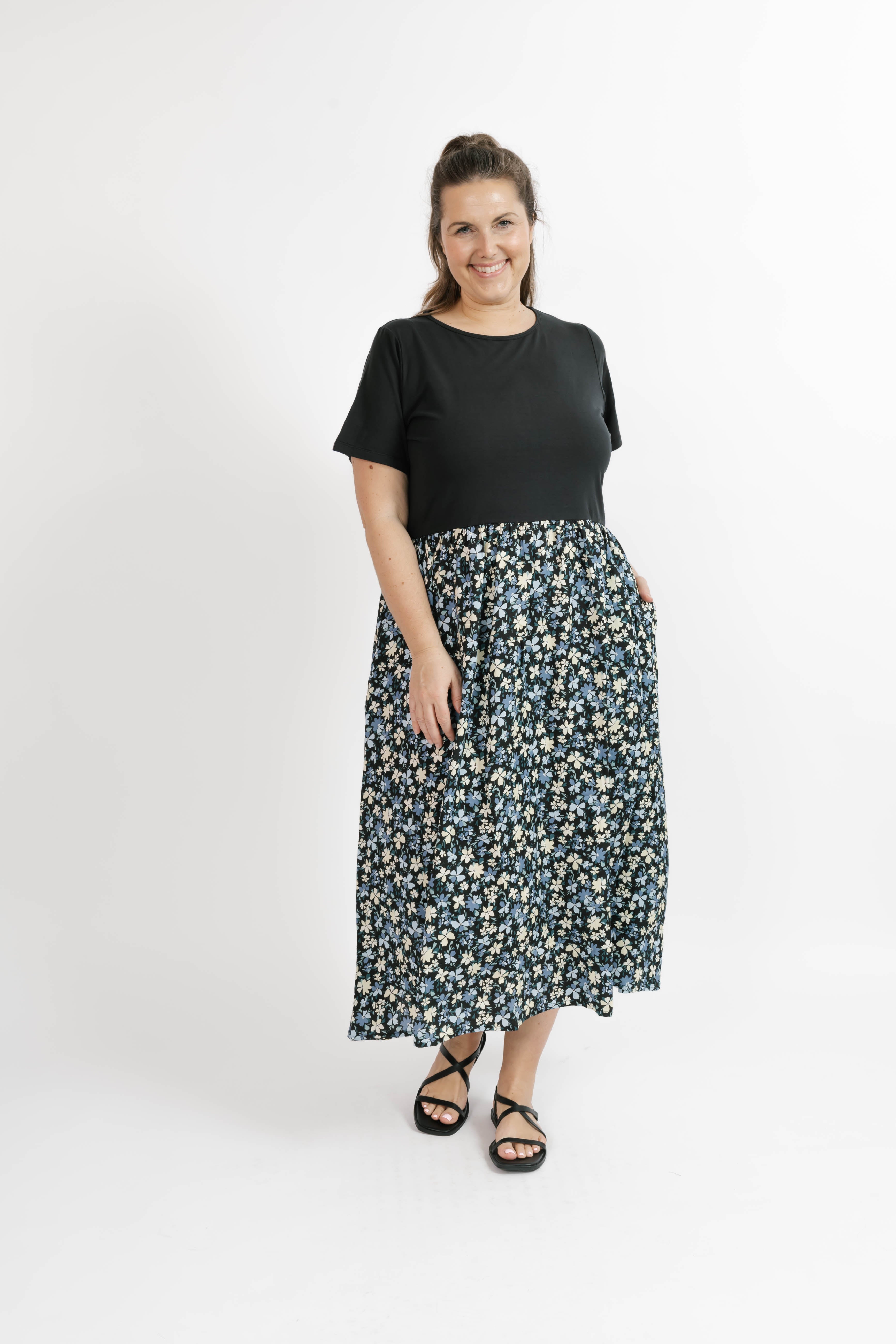 Andi Midi Dress in Black/Floral