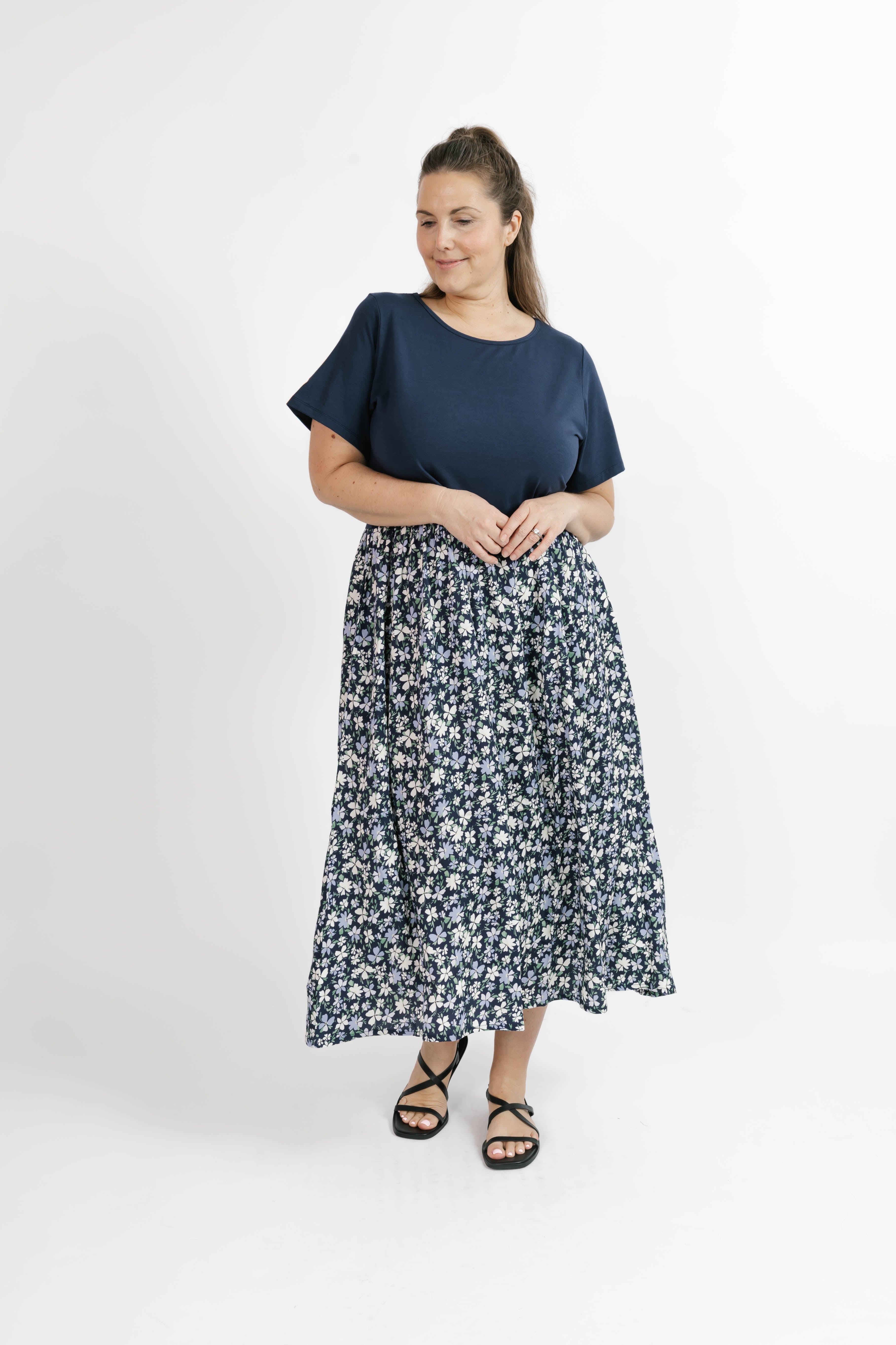 Andi Midi Dress in Navy/Floral