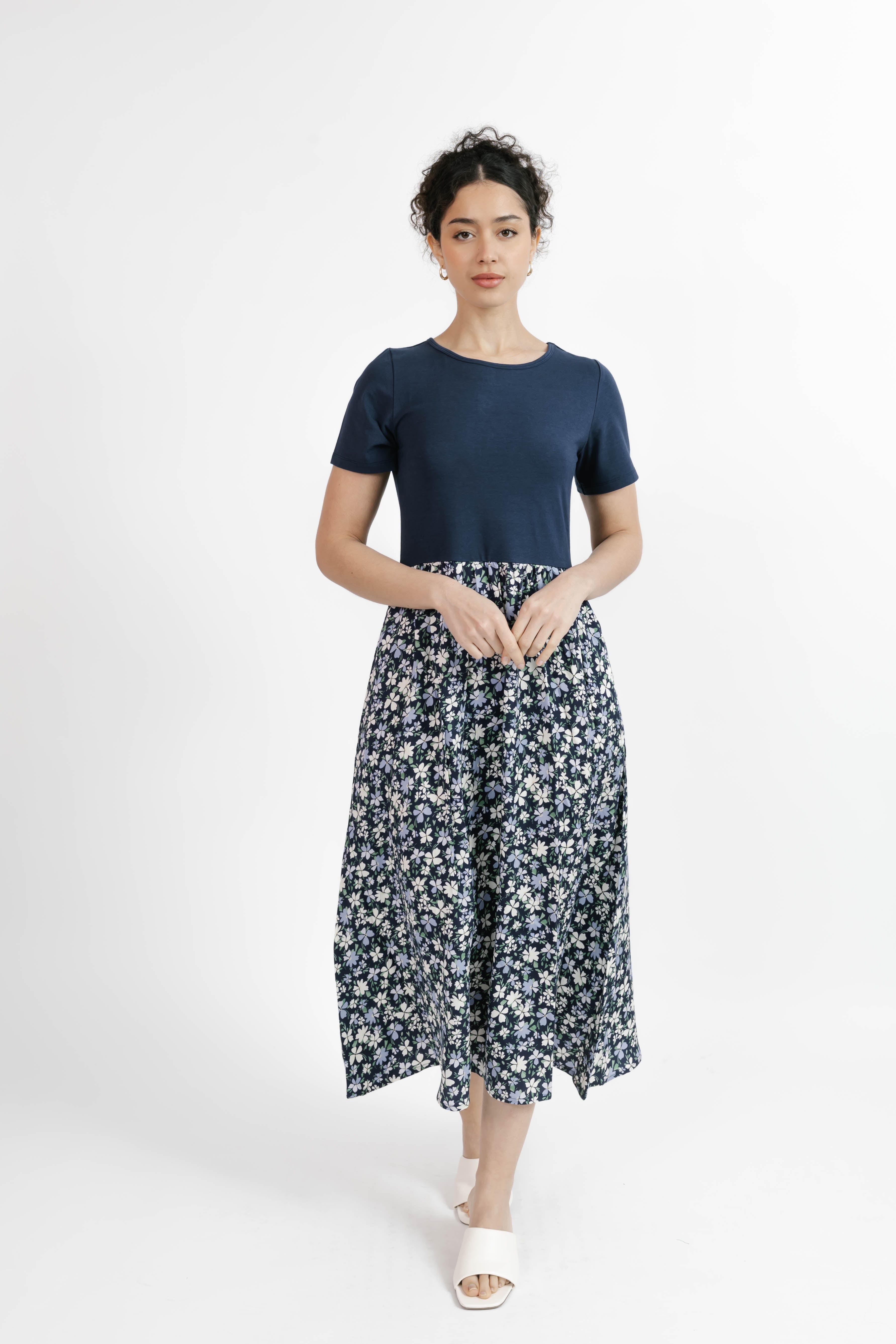Andi Midi Dress in Navy/Floral