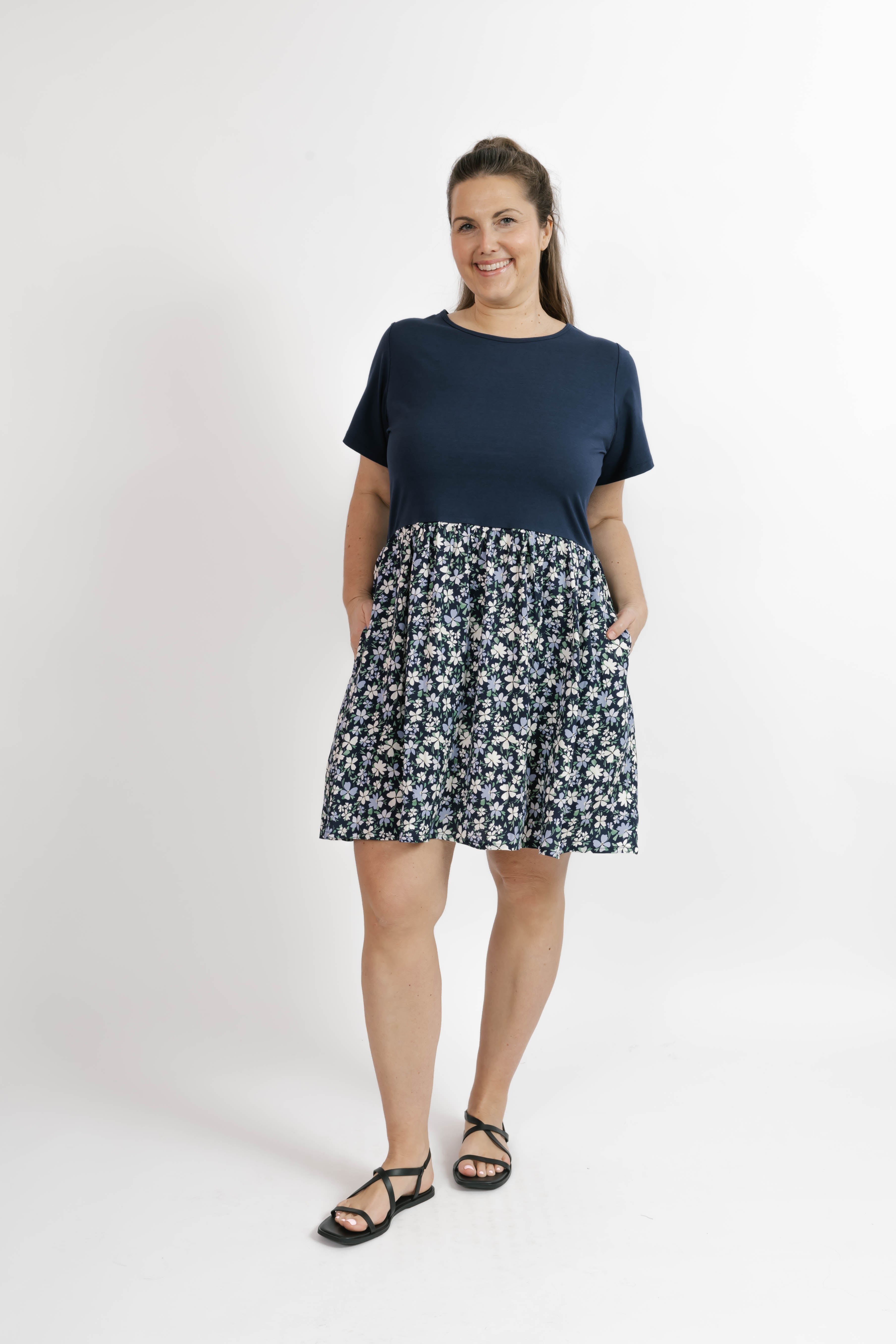 Andi Mini Dress in Navy/Floral