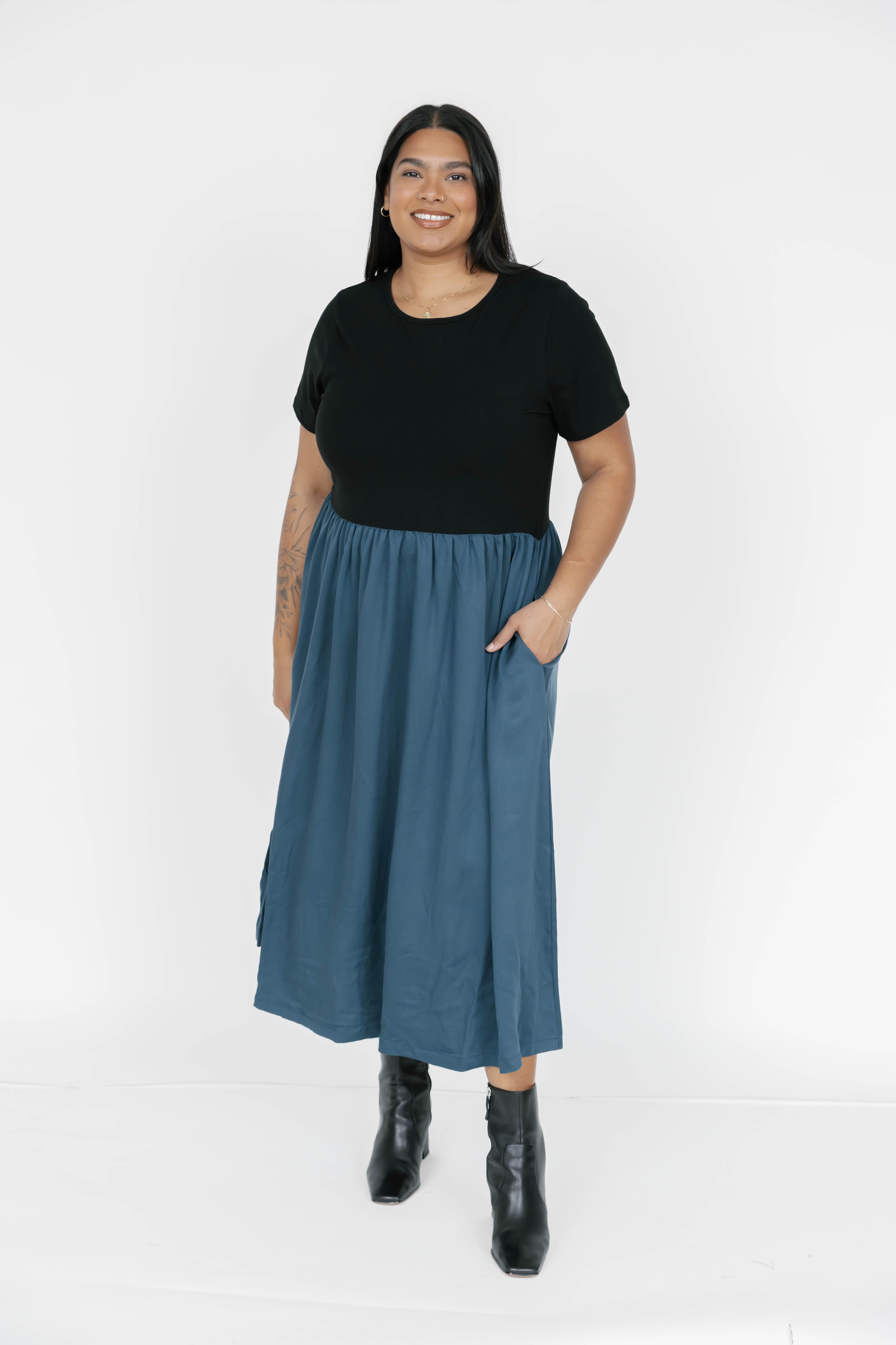 Andi Midi Dress in Midnight Black/Lagoon