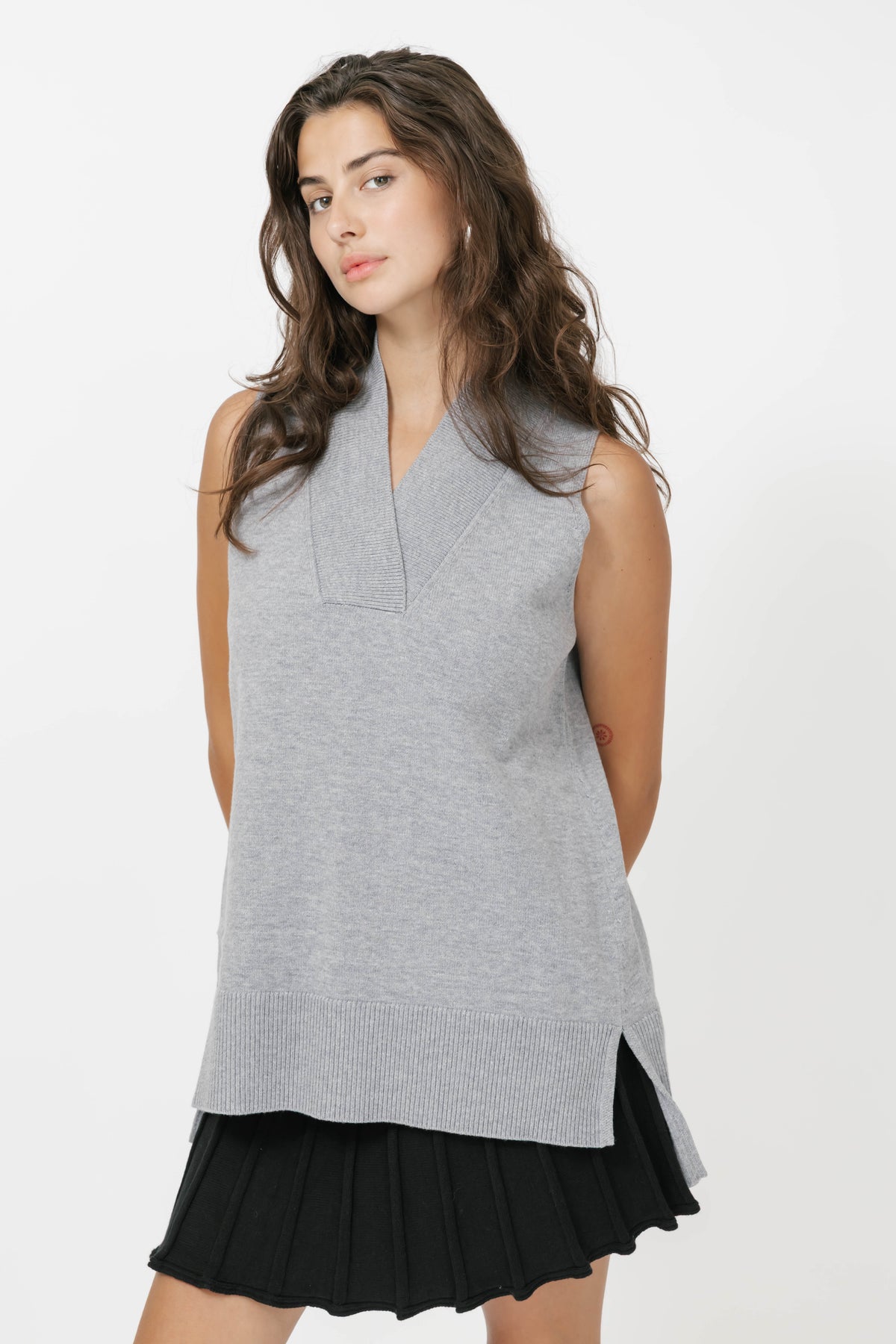 Blair Knit Vest in Light Grey