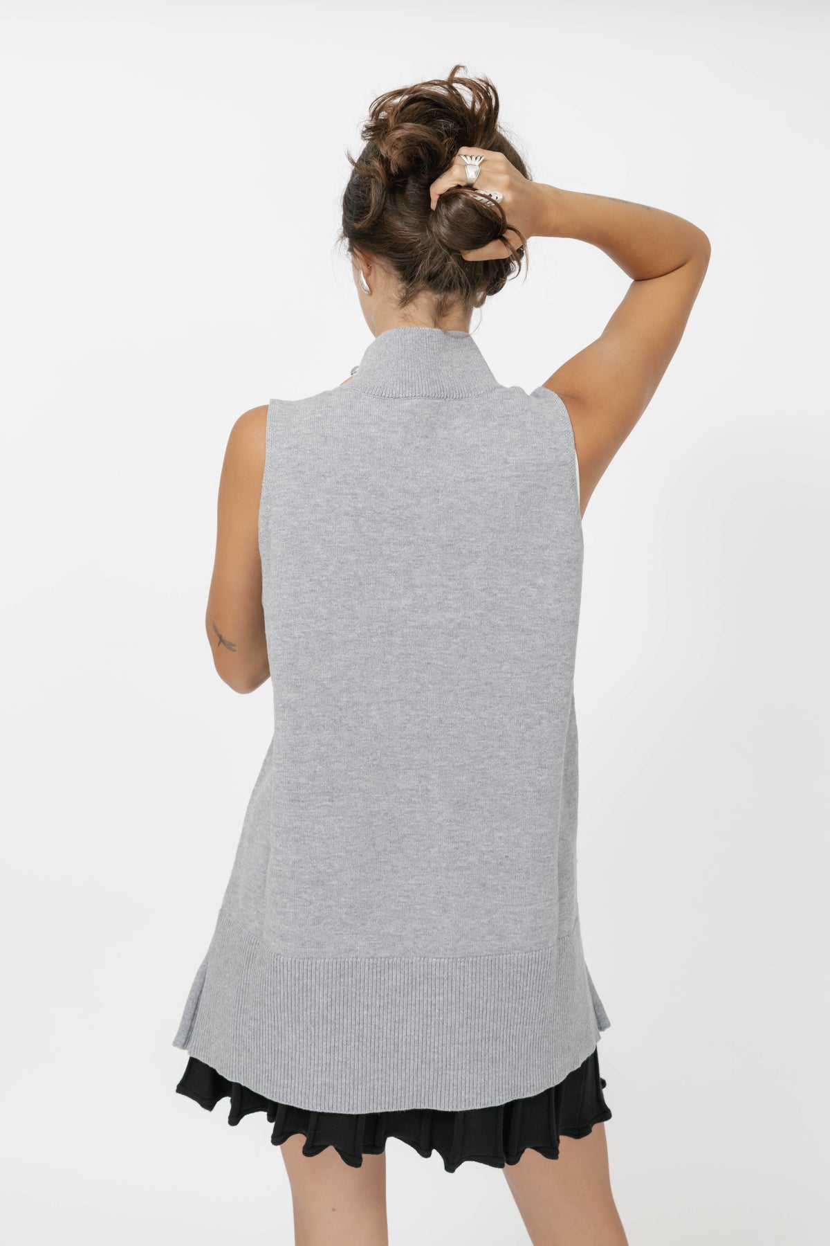 Blair Knit Vest in Light Grey