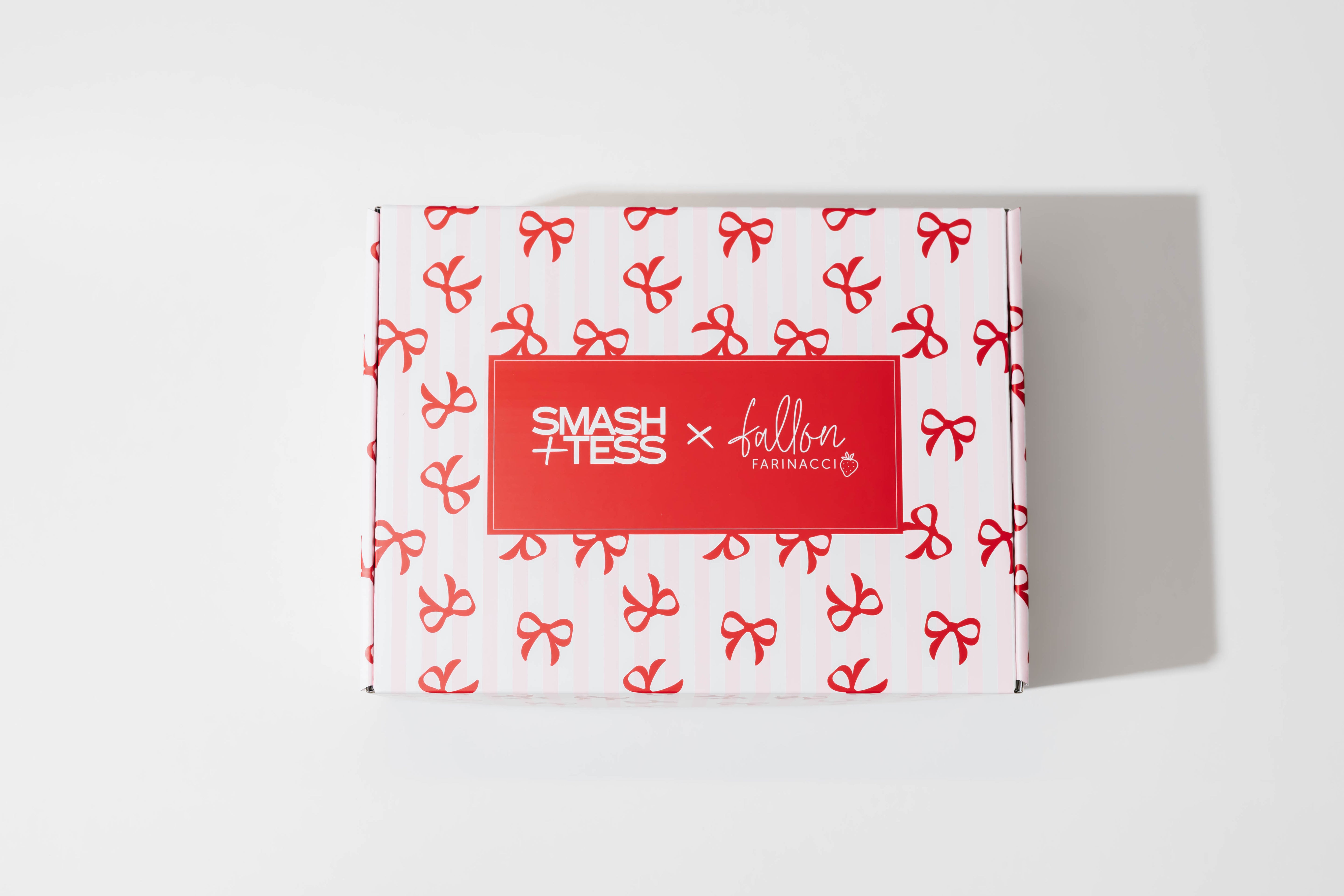 S+T x Fallon Farinacci Holiday Bow Box in Black/Cream