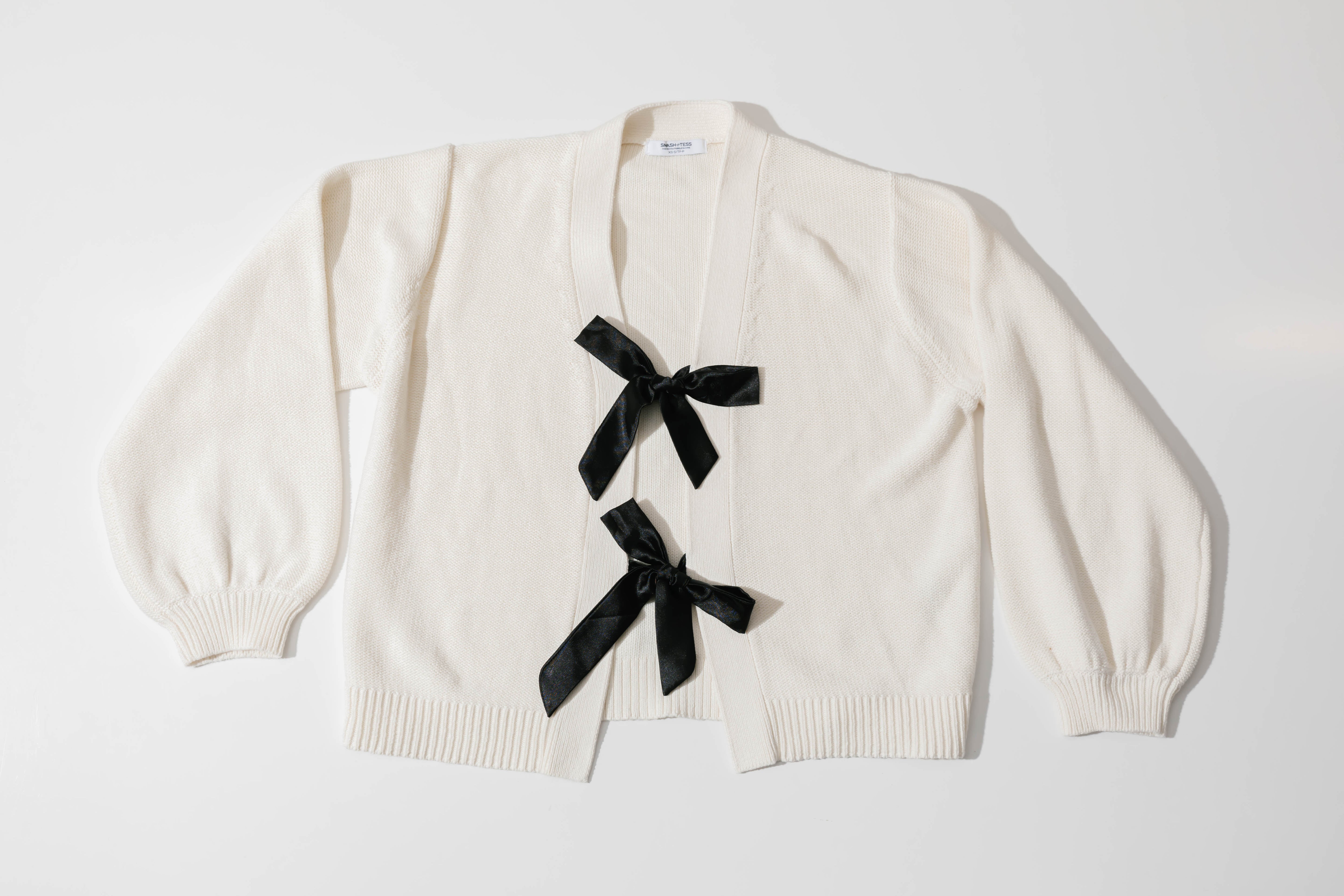 S+T x Fallon Farinacci Holiday Bow Box in Cream/Black