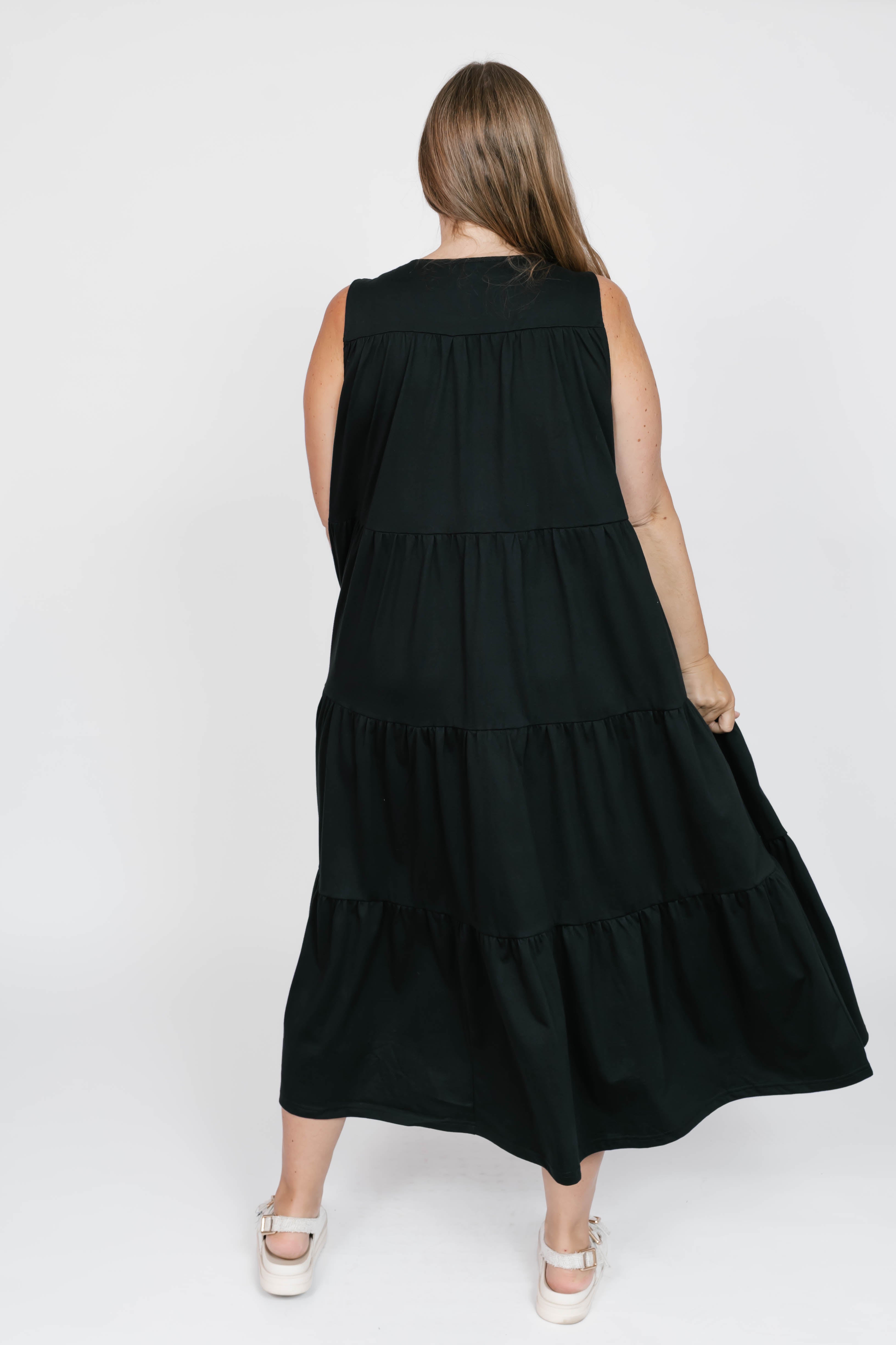 Bria Maxi Dress in Midnight Black