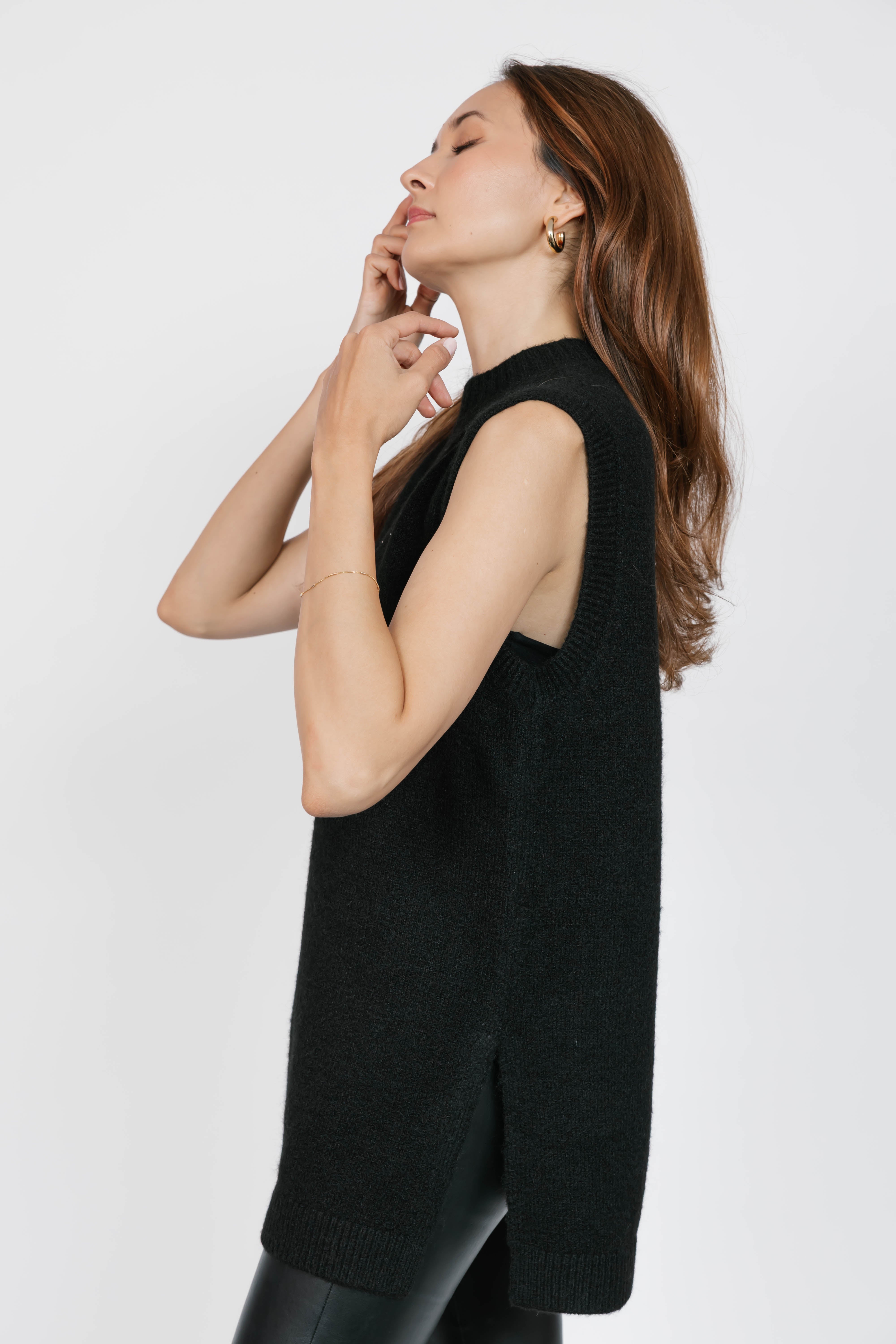 Charlie Sweater Tunic in Midnight Black