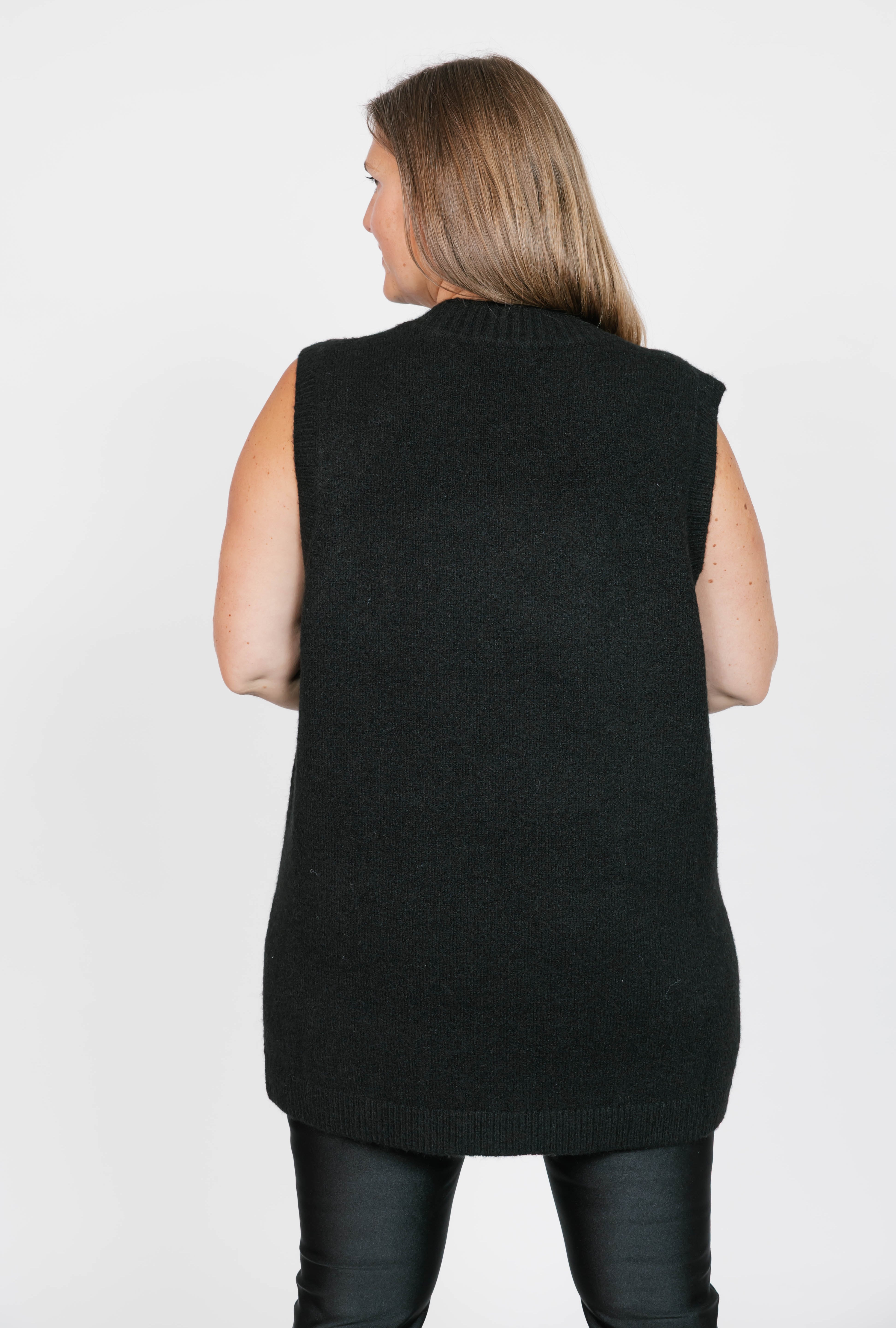 Charlie Sweater Tunic in Midnight Black