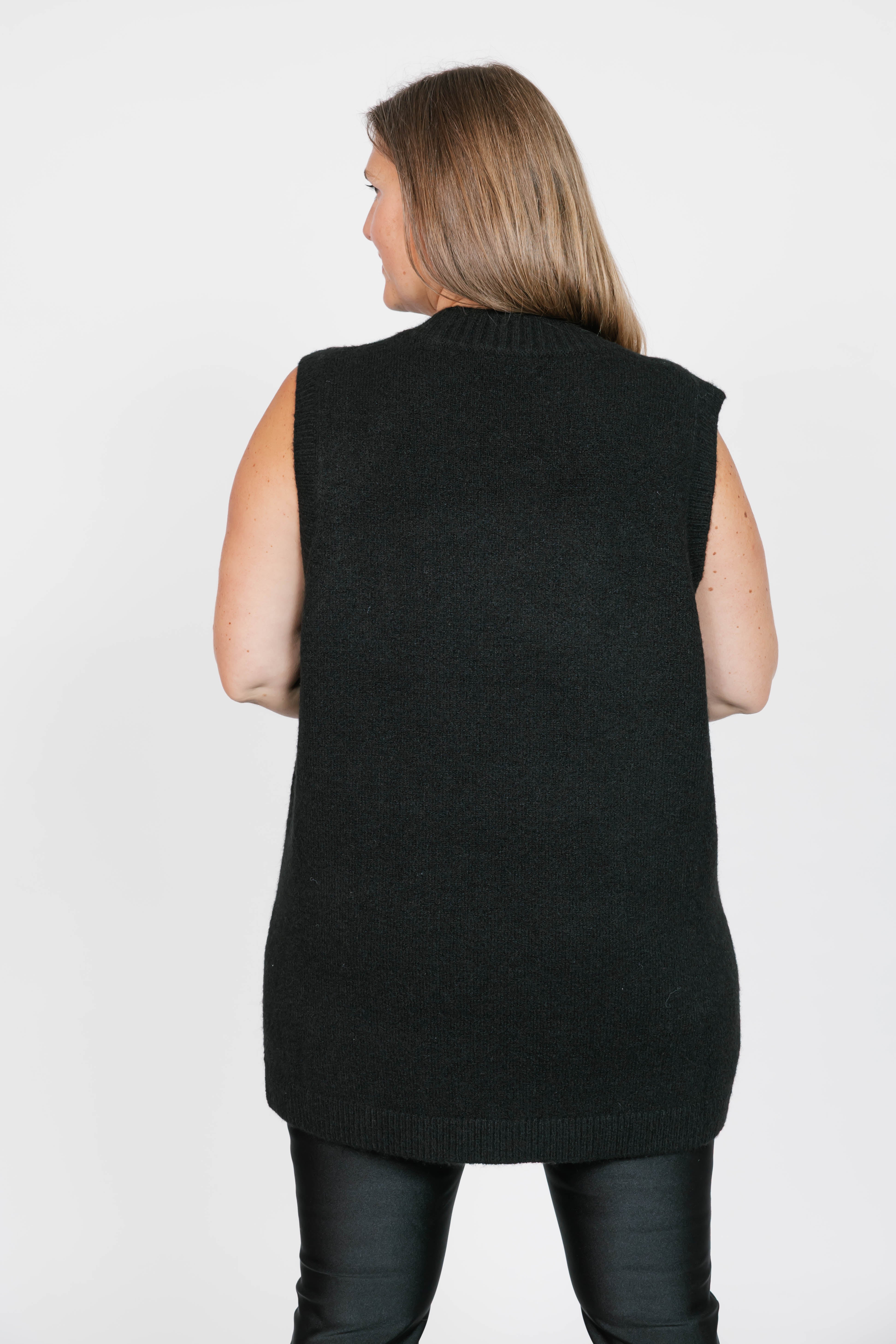 Charlie Sweater Tunic in Midnight Black