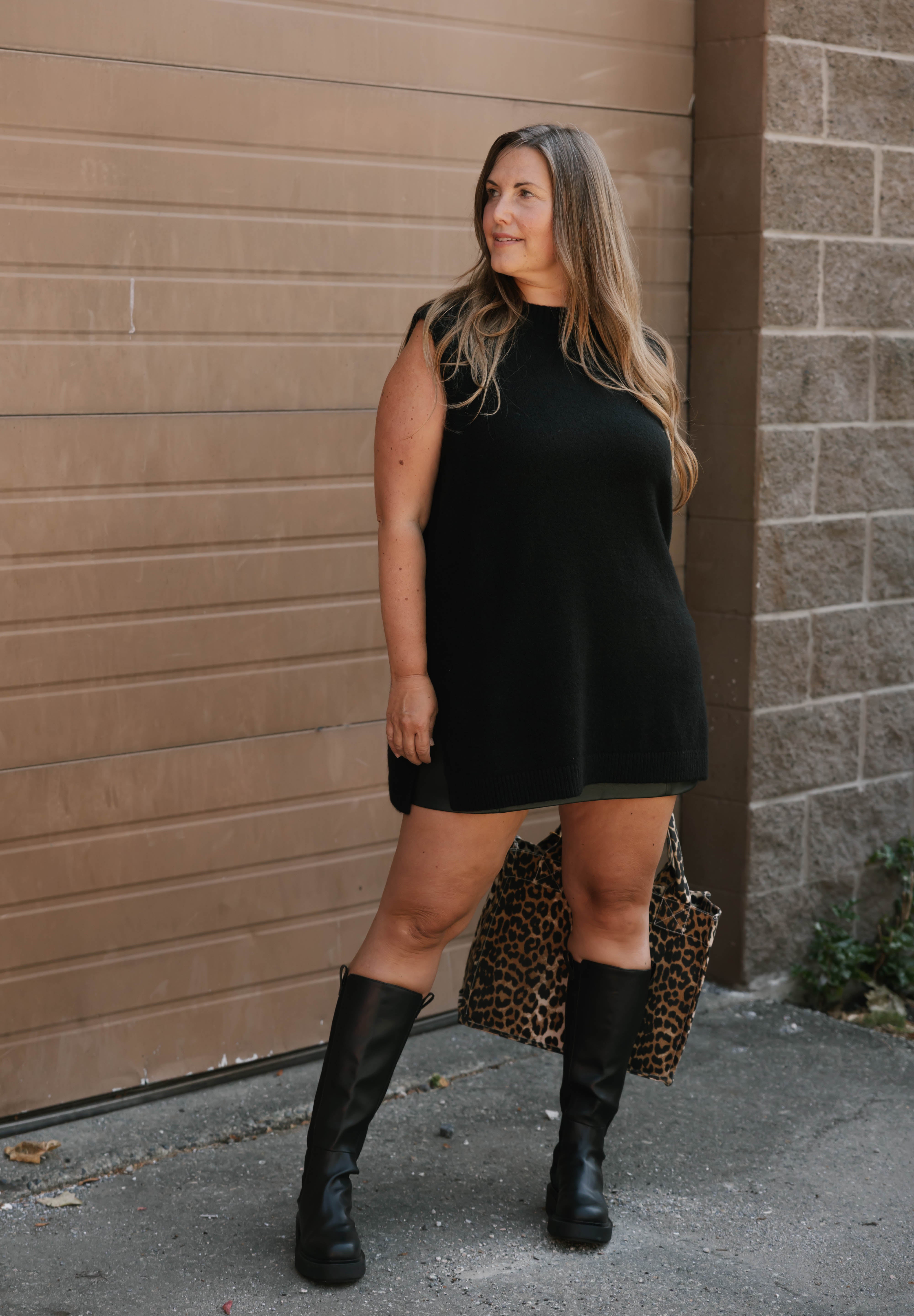 Charlie Sweater Tunic in Midnight Black