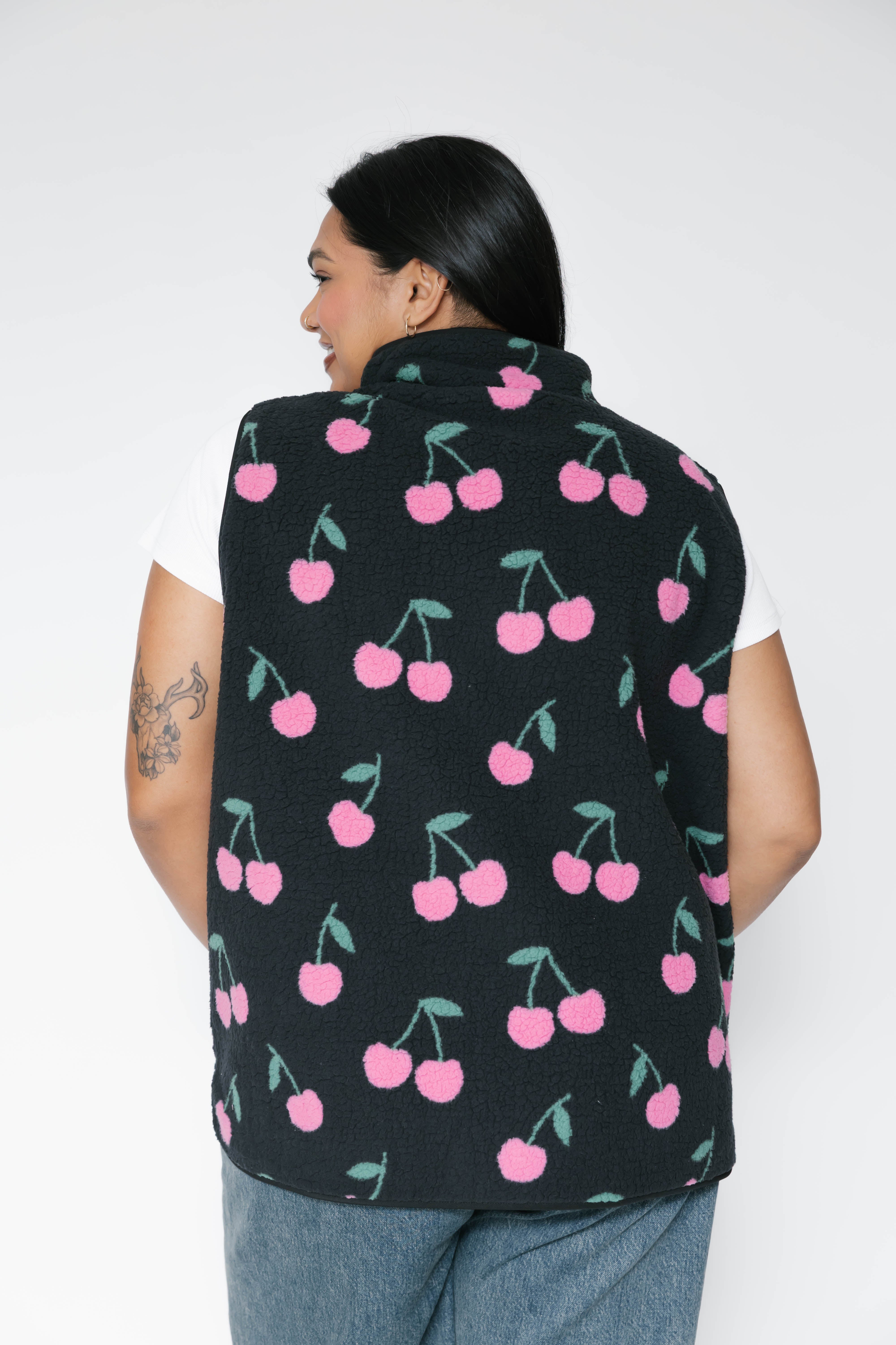 Teddy Vest in Black/Pink Cherry