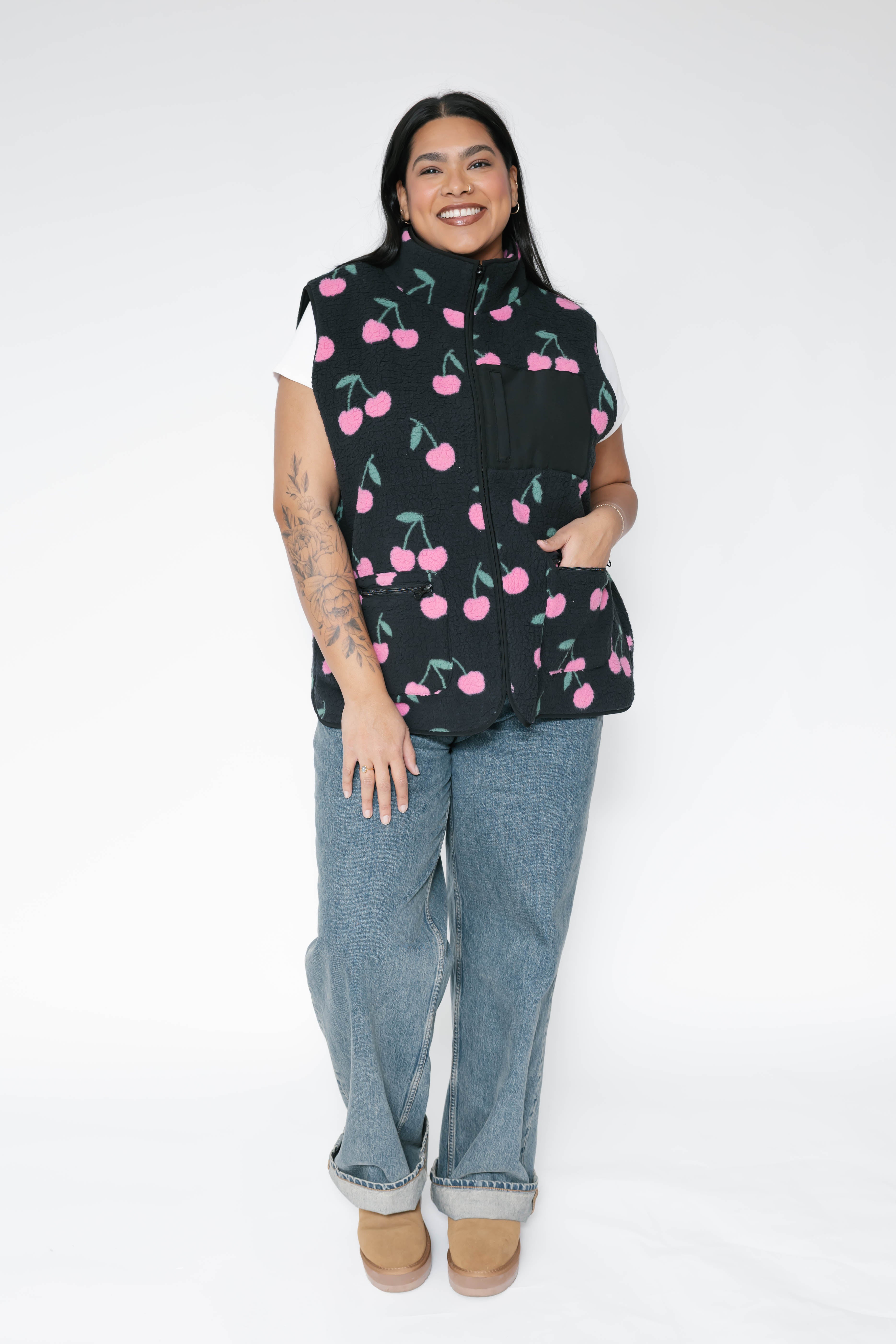 Teddy Vest in Black/Pink Cherry