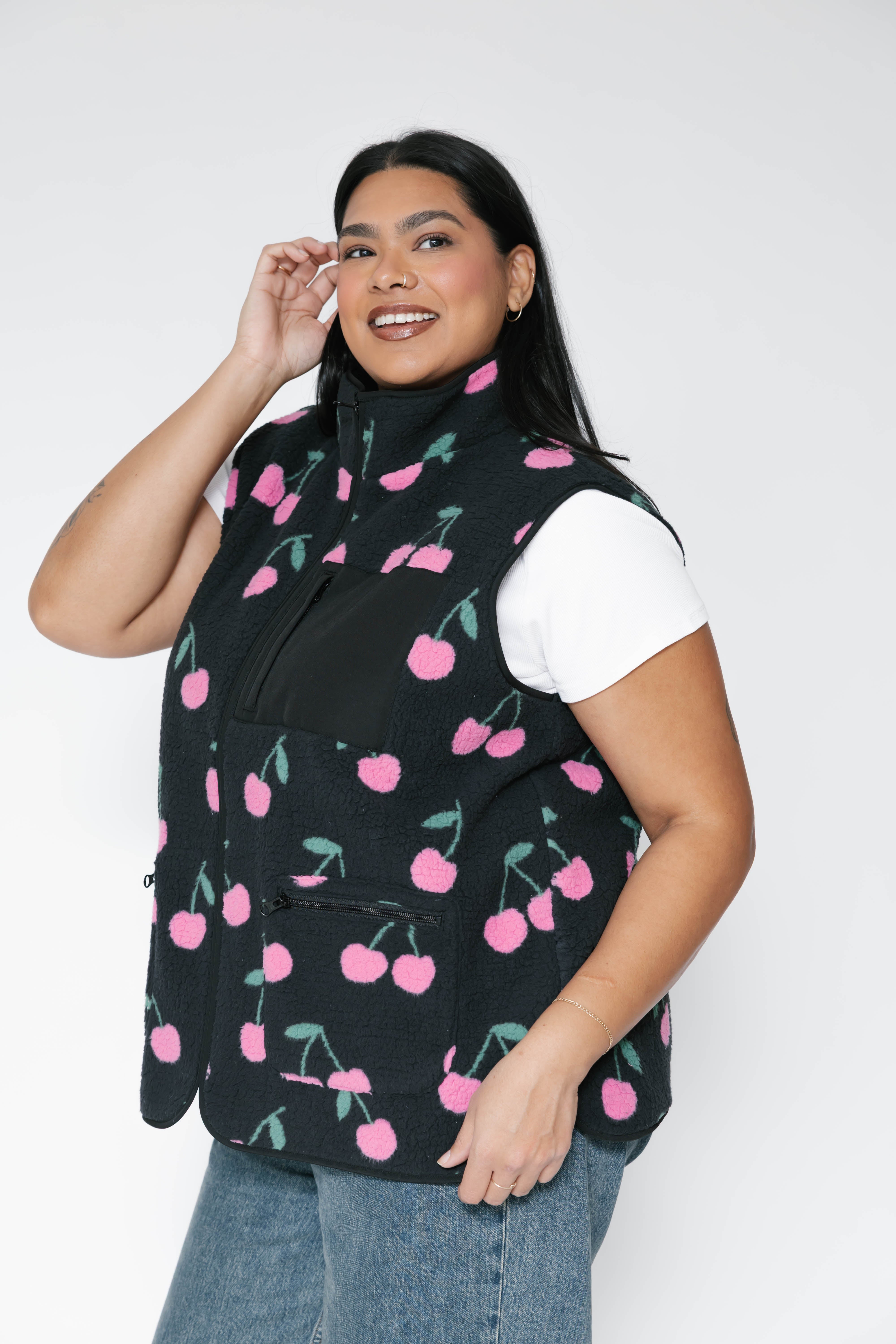 Teddy Vest in Black/Pink Cherry