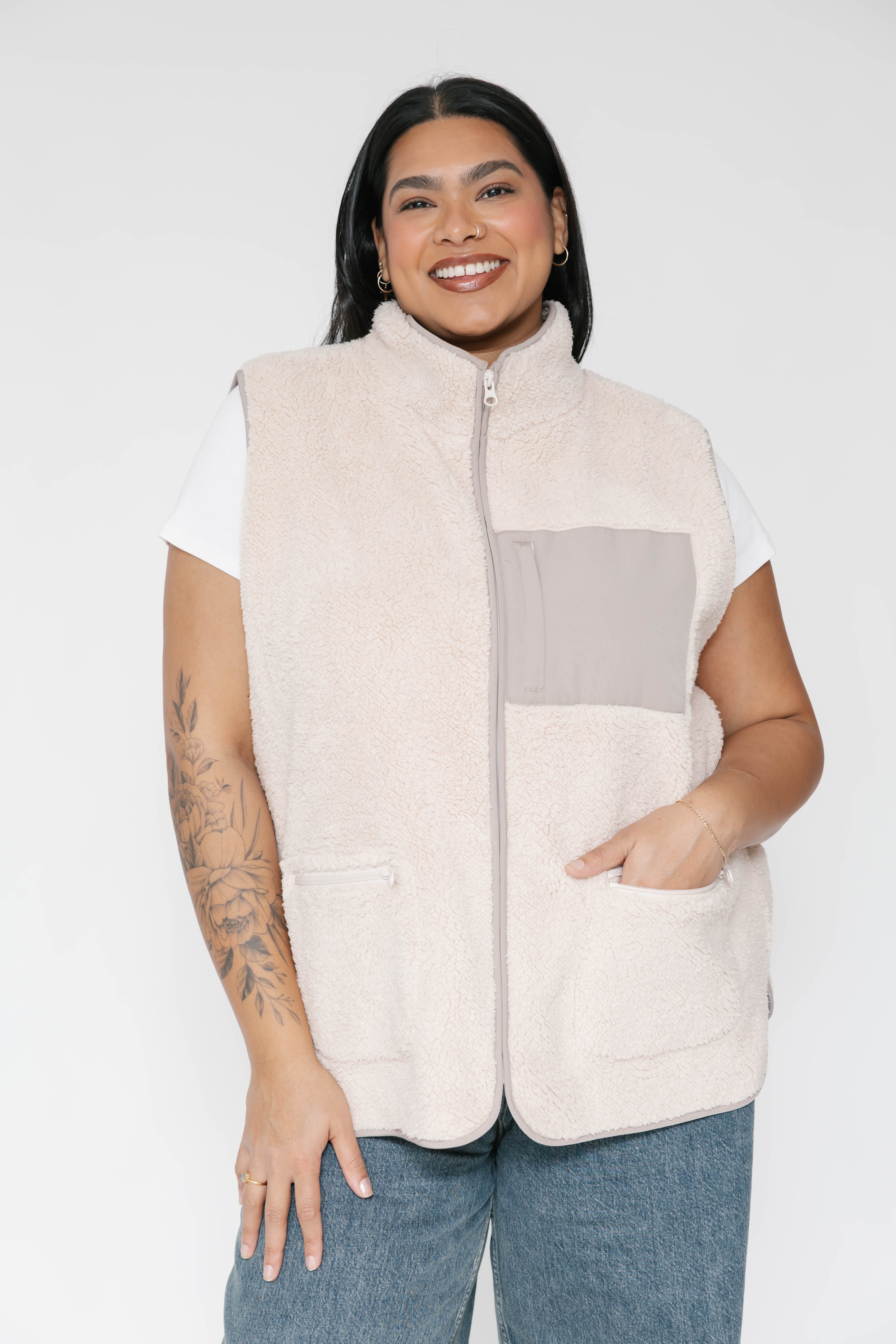 Teddy Vest in Taupe