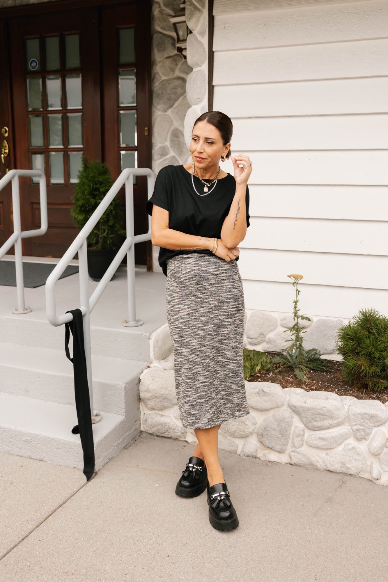 Chloe Midi Skirt in Black Speckled