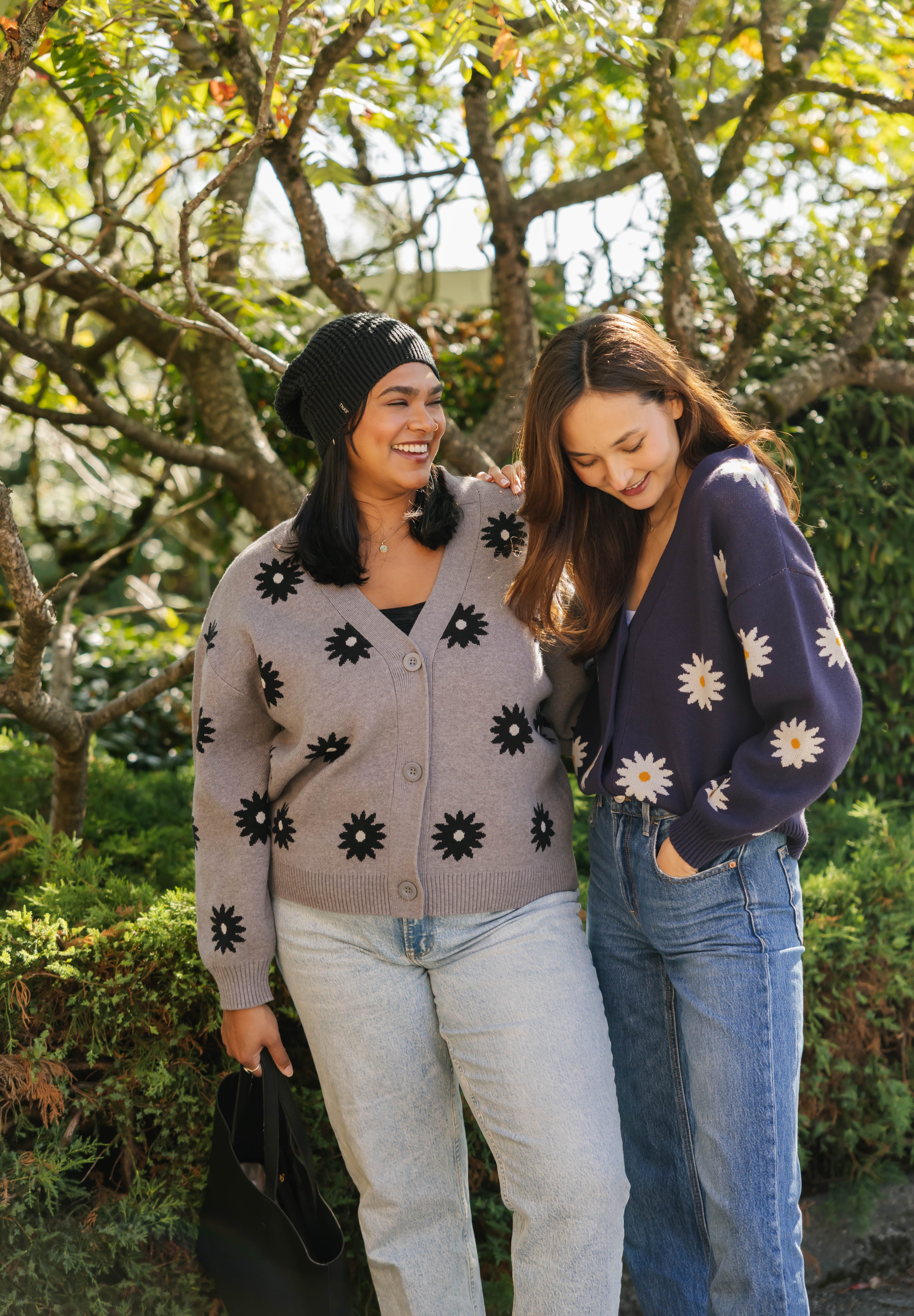 Daisy Cardigan in Navy Combo