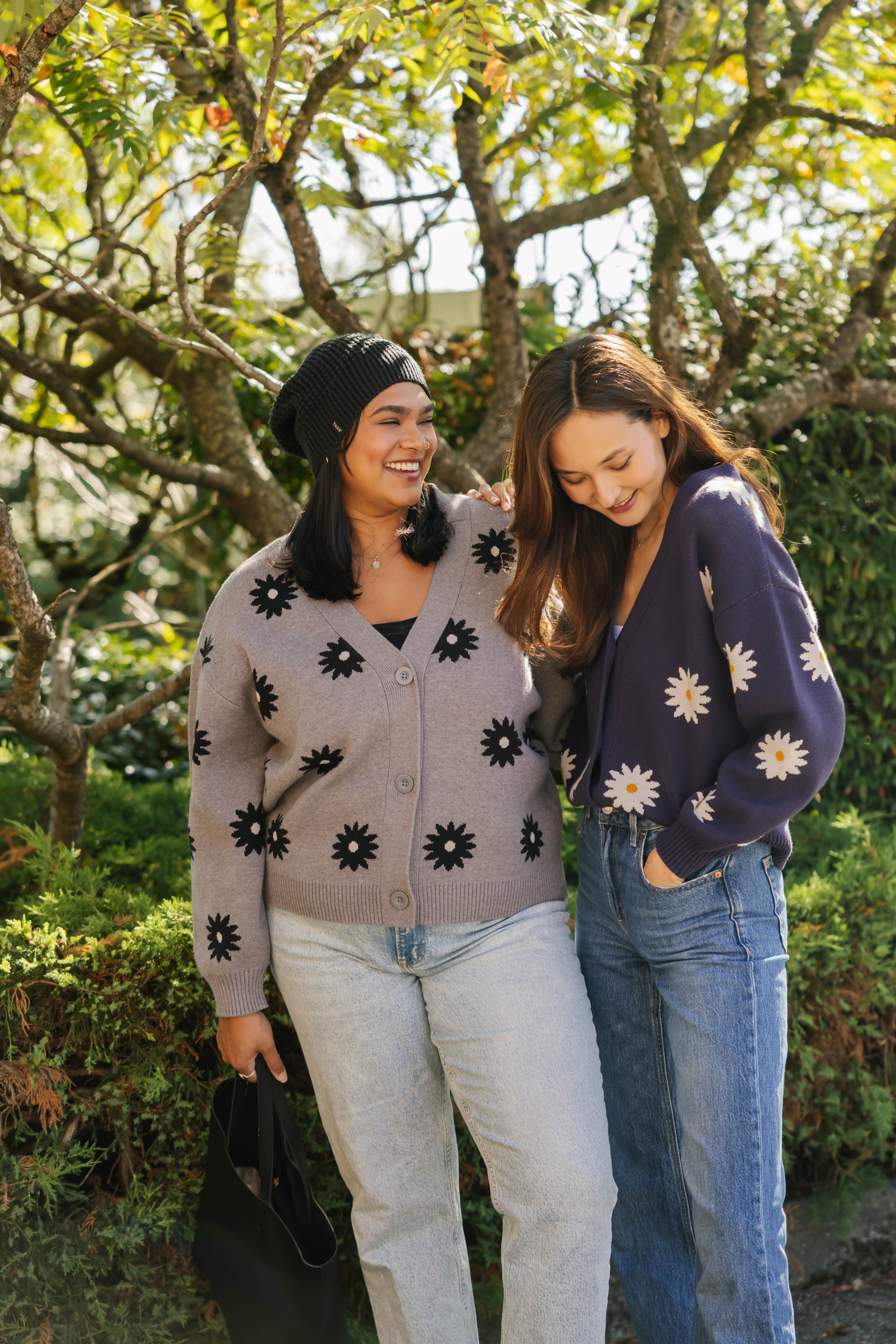 Daisy Cardigan in Navy Combo