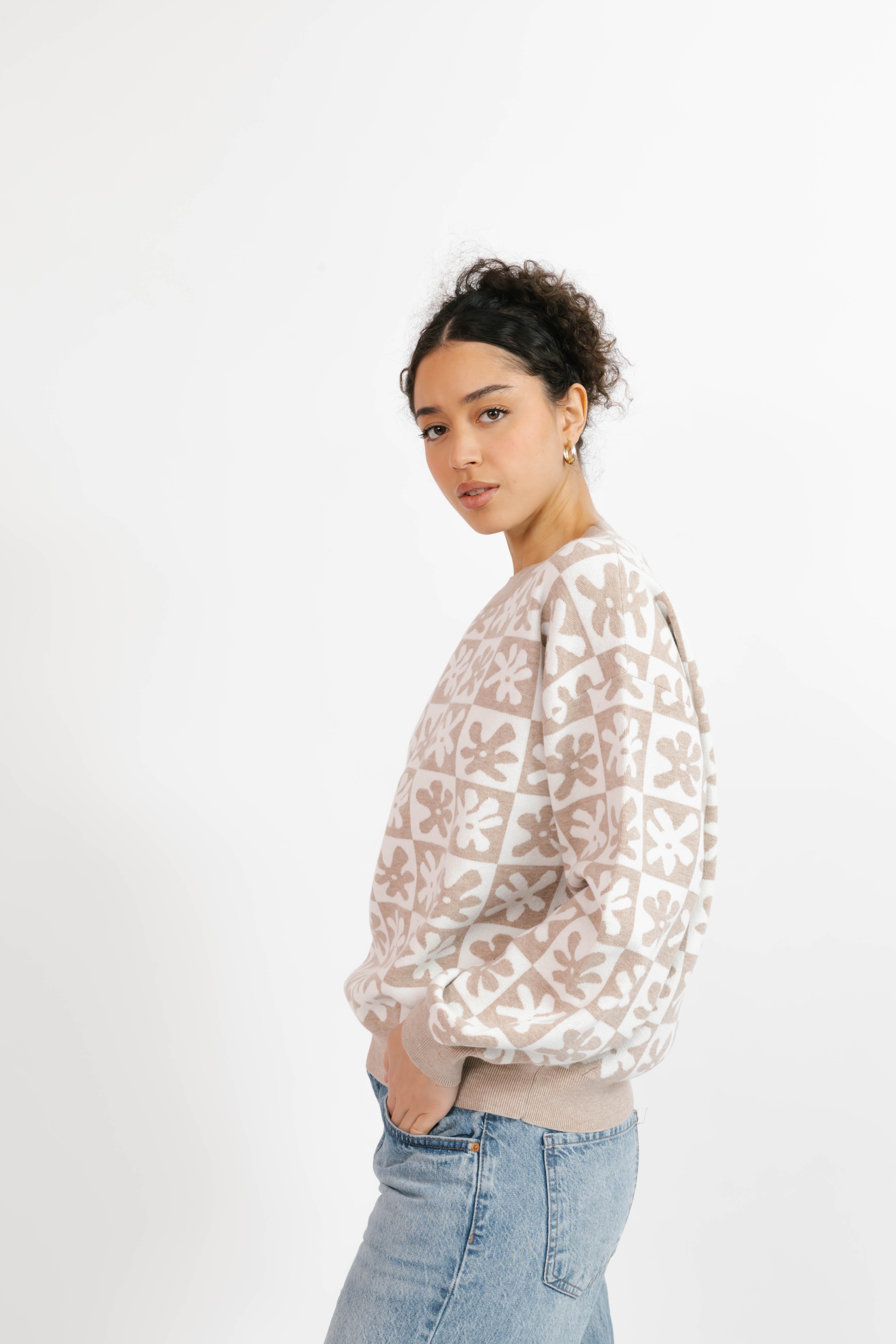 Floral Checkered Sweater in Oatmeal/Cream