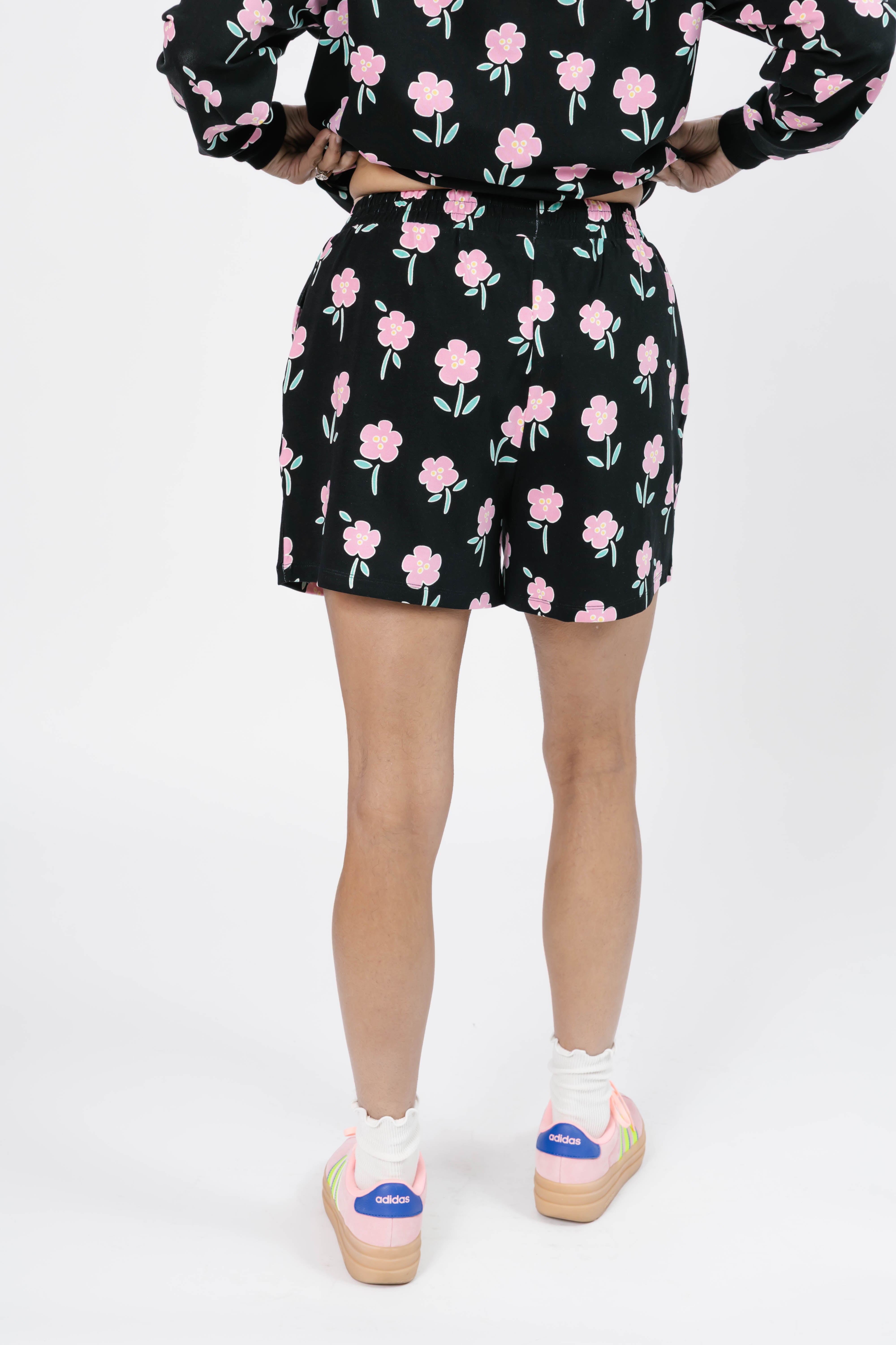 Fresh Floral Hang Out Short in Black Floral