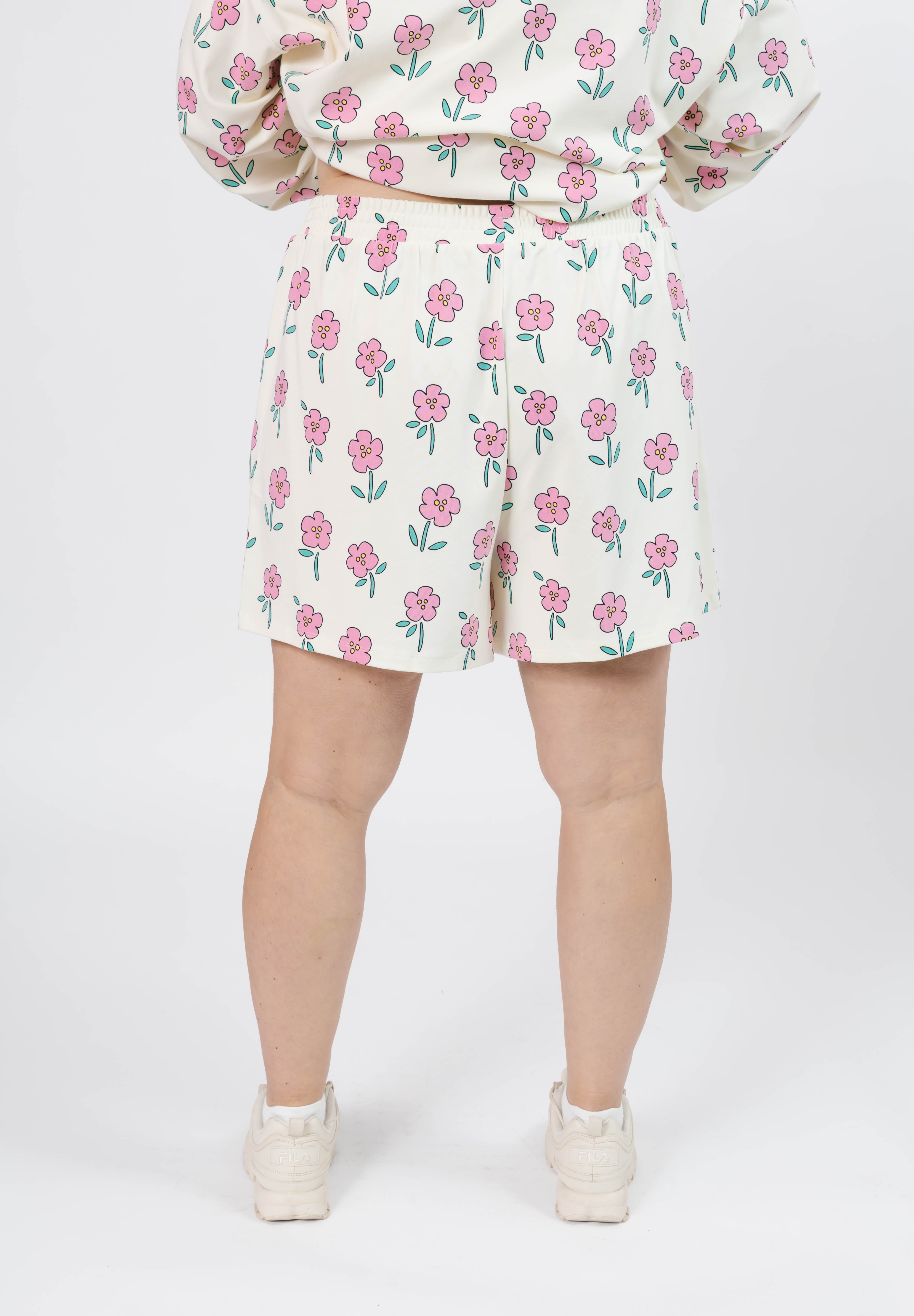 Fresh Floral Hang Out Short in Pink Floral – Smash + Tess