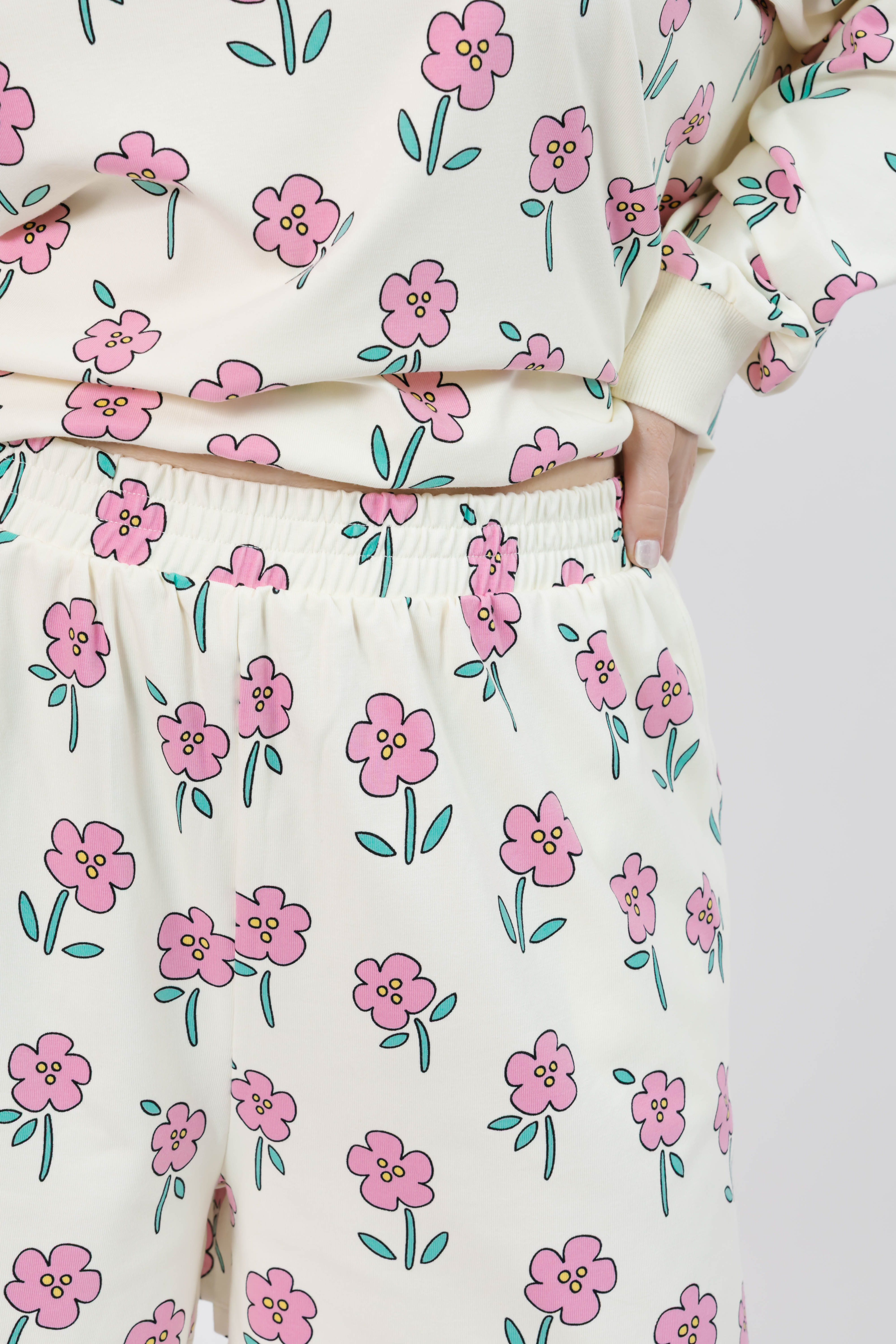 Fresh Floral Hang Out Short in Pink Floral