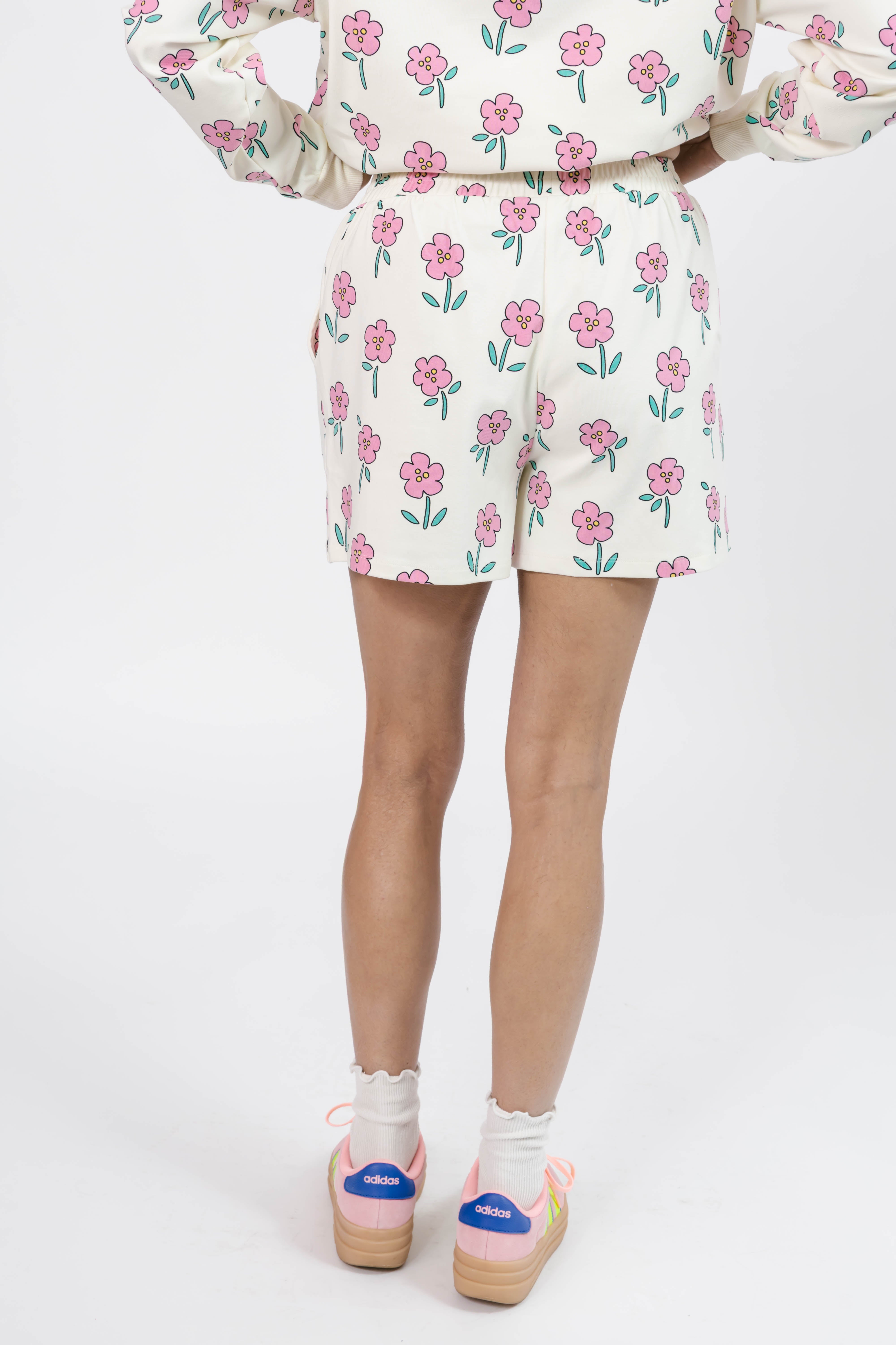 Fresh Floral Hang Out Short in Pink Floral