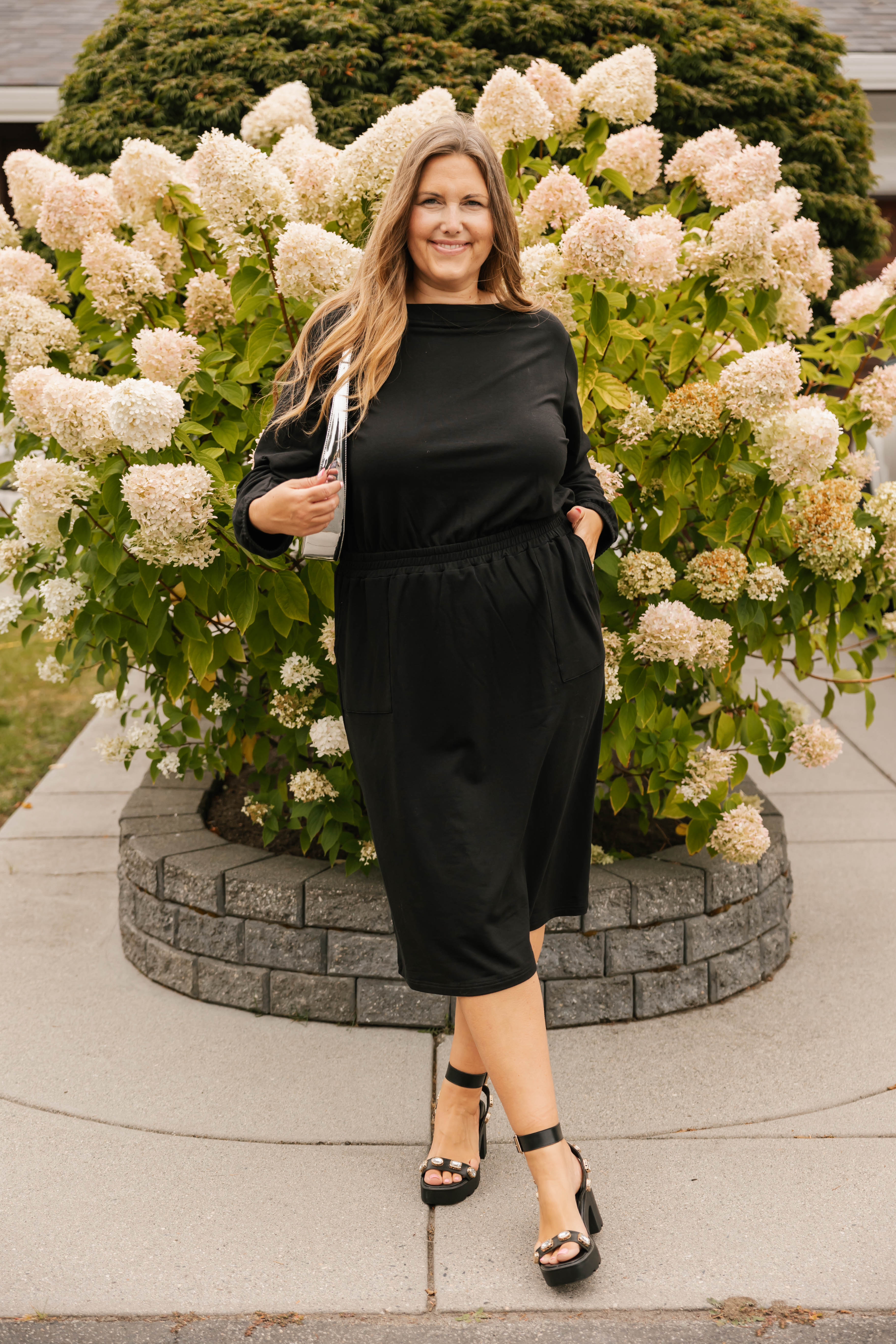 Frida Midi Dress in Midnight Black