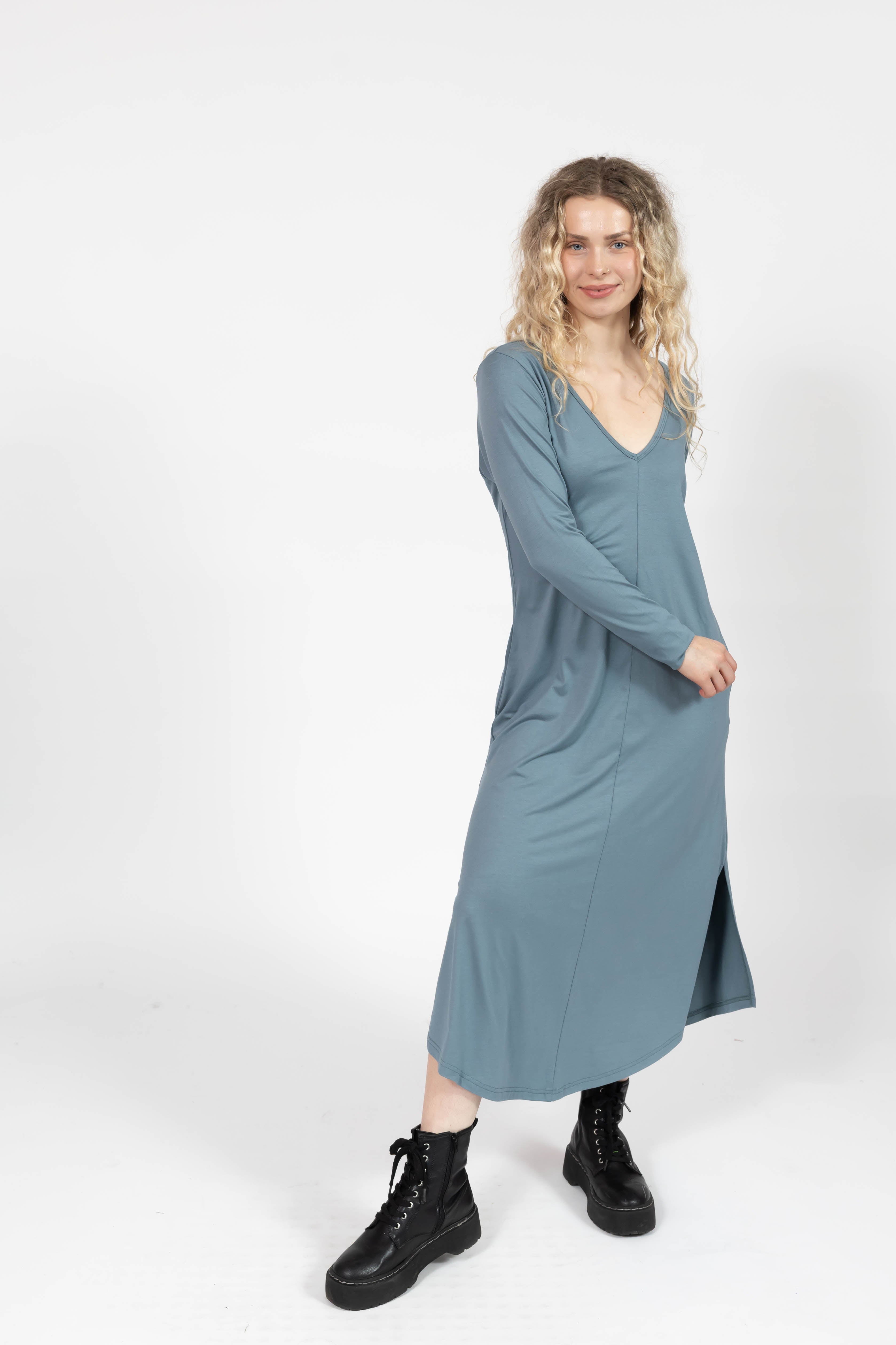 Friday Dress in Vintage Blue