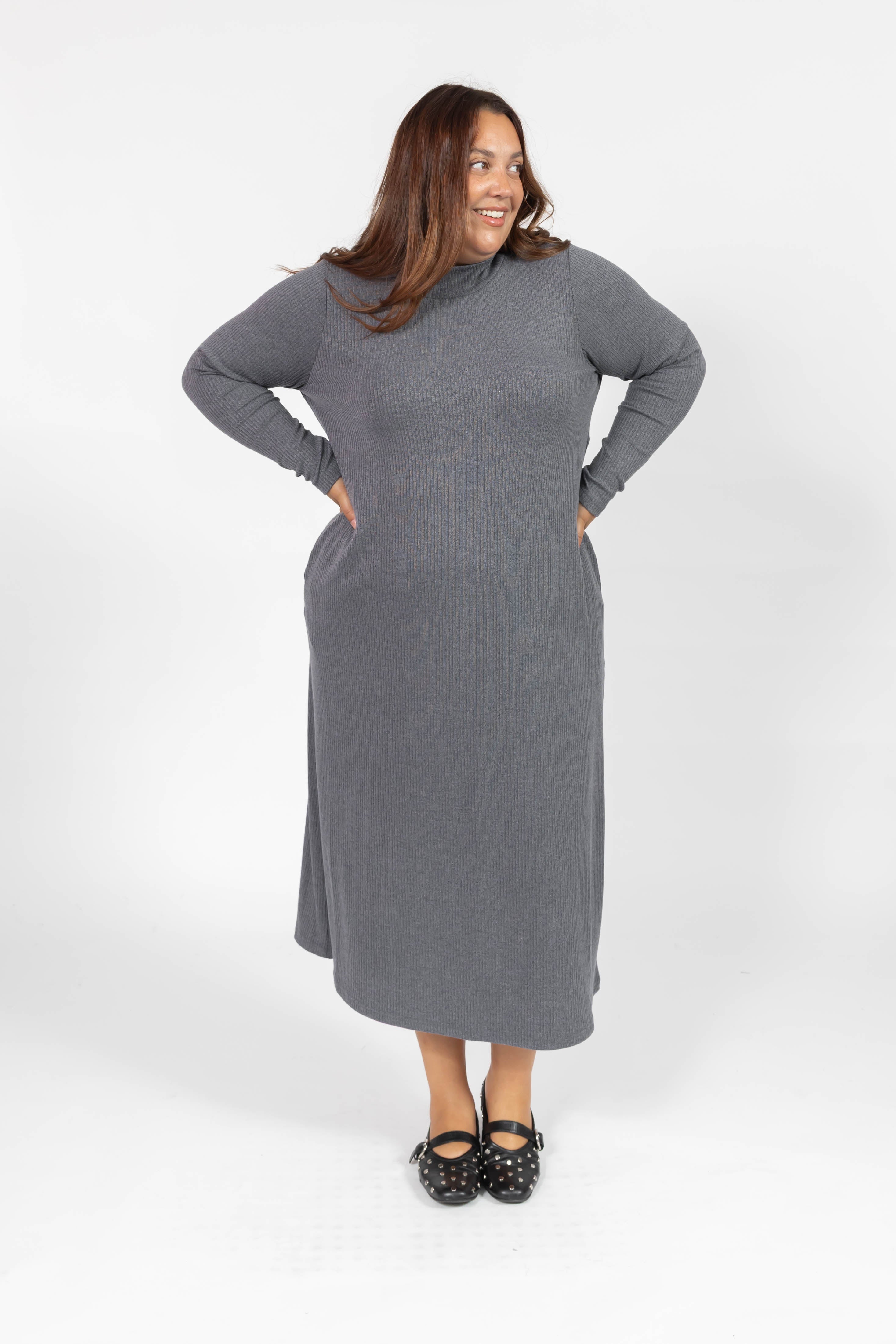 Gabriela Long Sleeve Rib Dress in Heather Charcoal – Smash + Tess