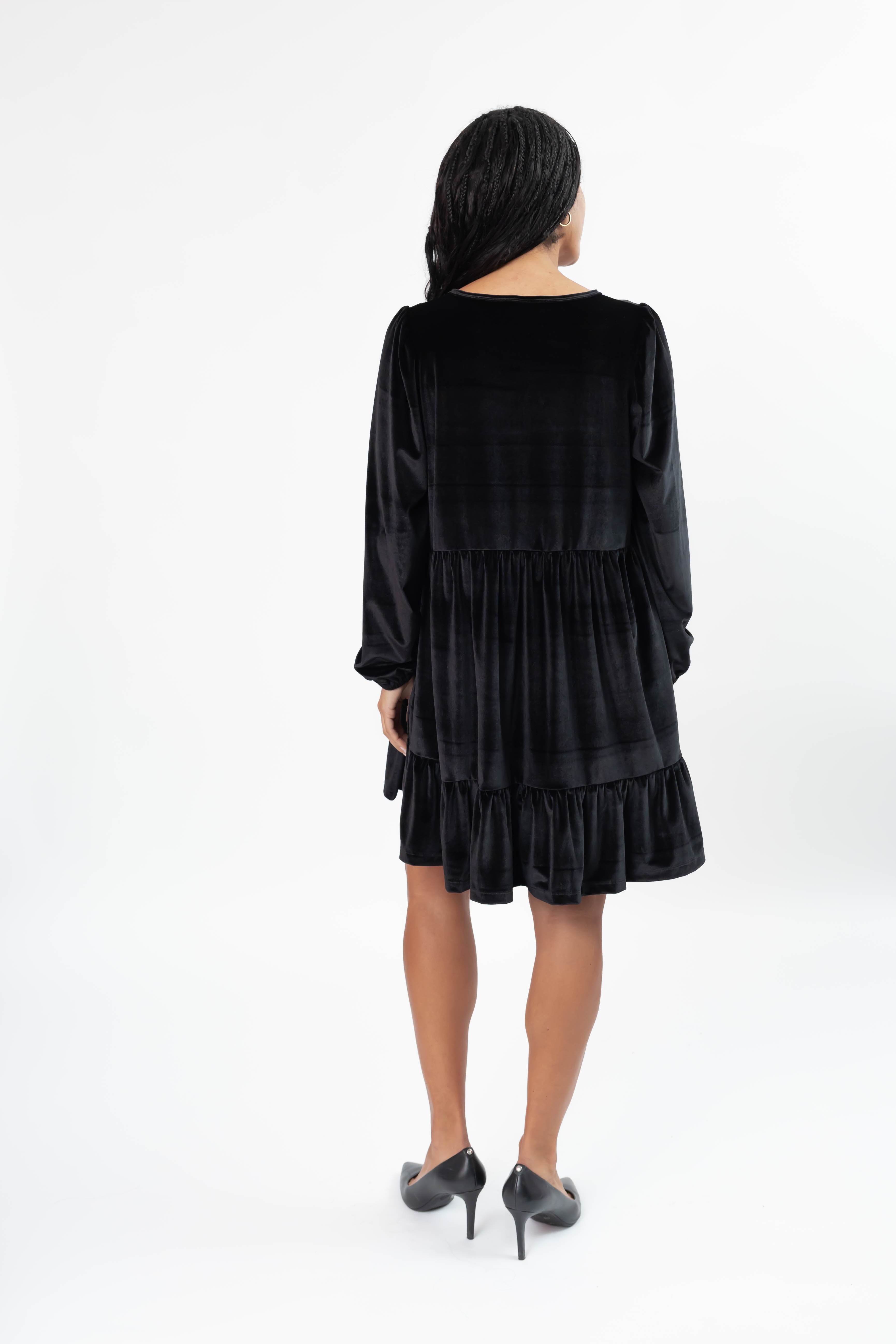 Gina Velvet Dress in Midnight Black