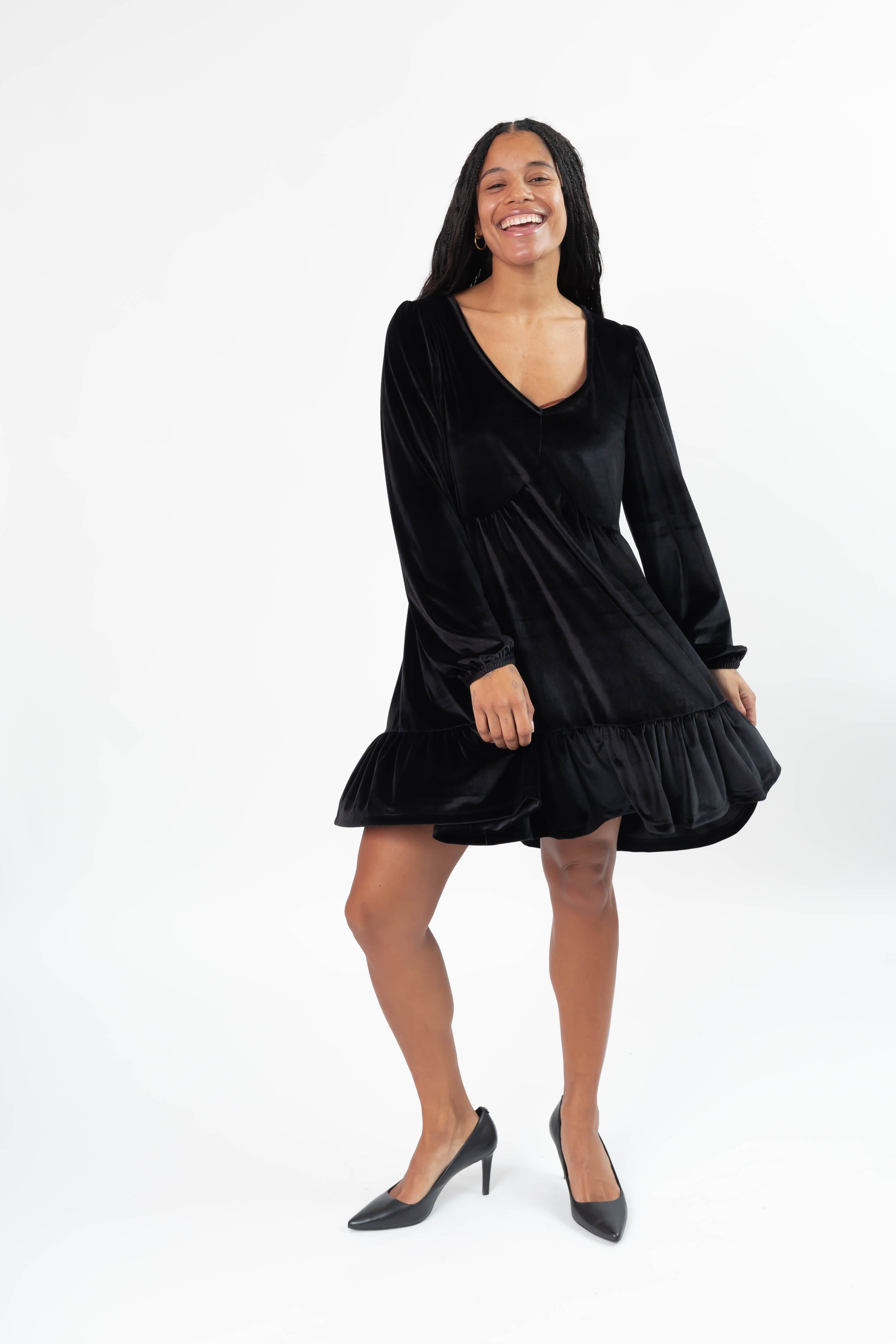 Gina Velvet Dress in Midnight Black