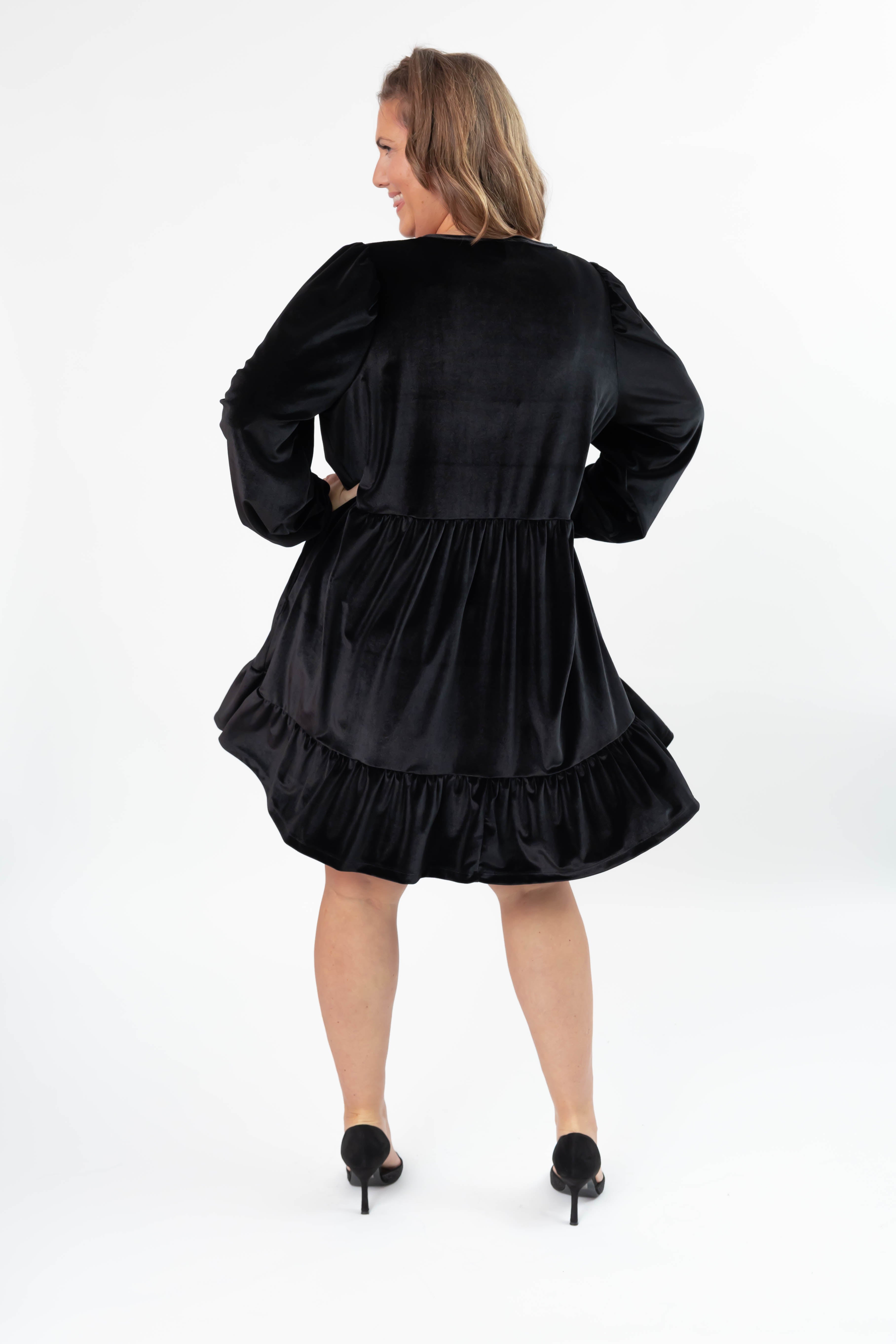 Gina Velvet Dress in Midnight Black