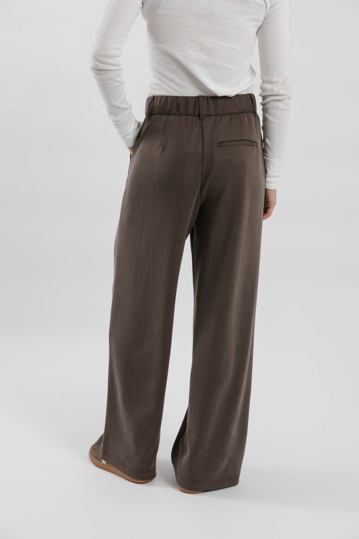 Halle Microscuba Pants in Coffee Bean