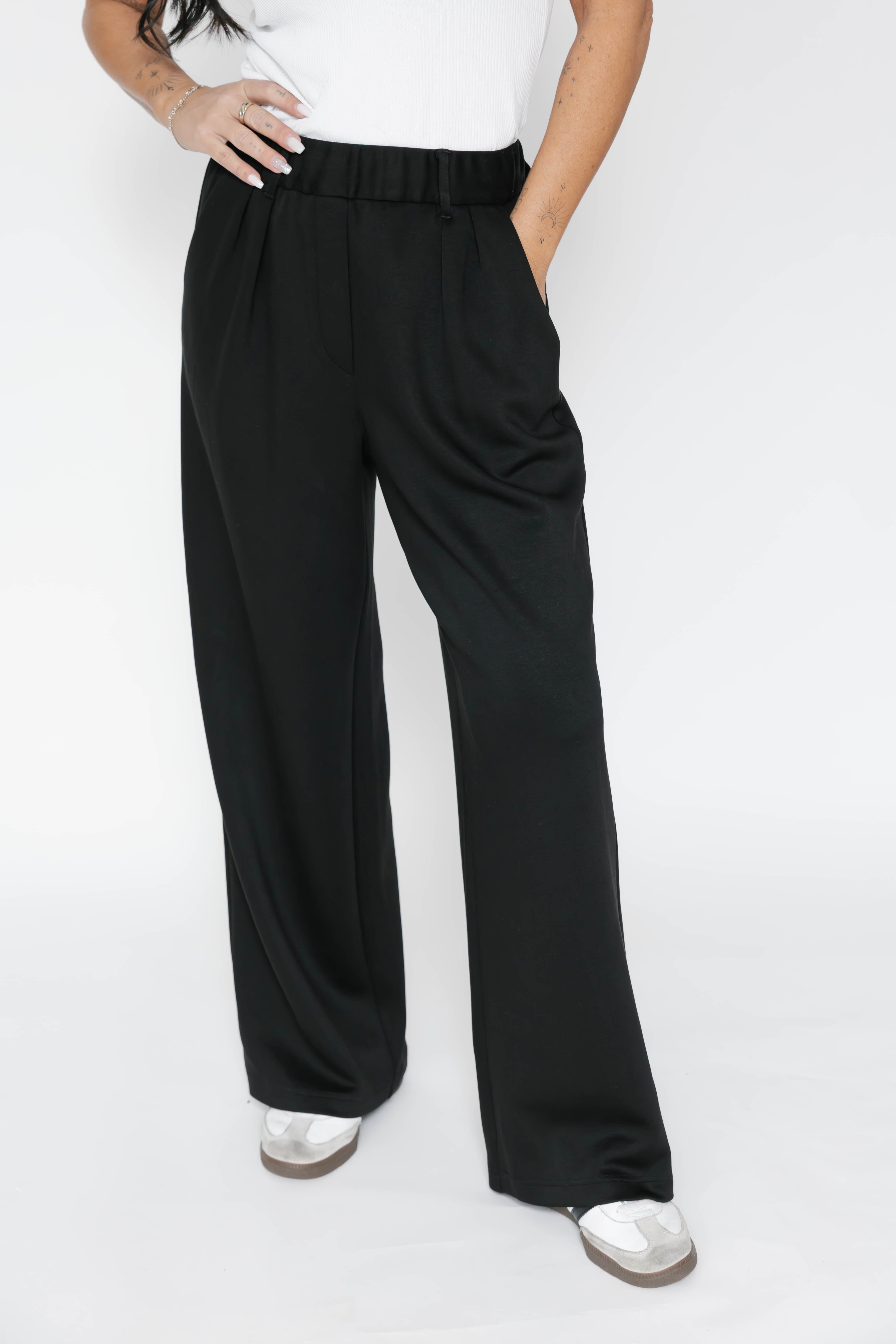 Halle Microscuba Pants in Midnight Black