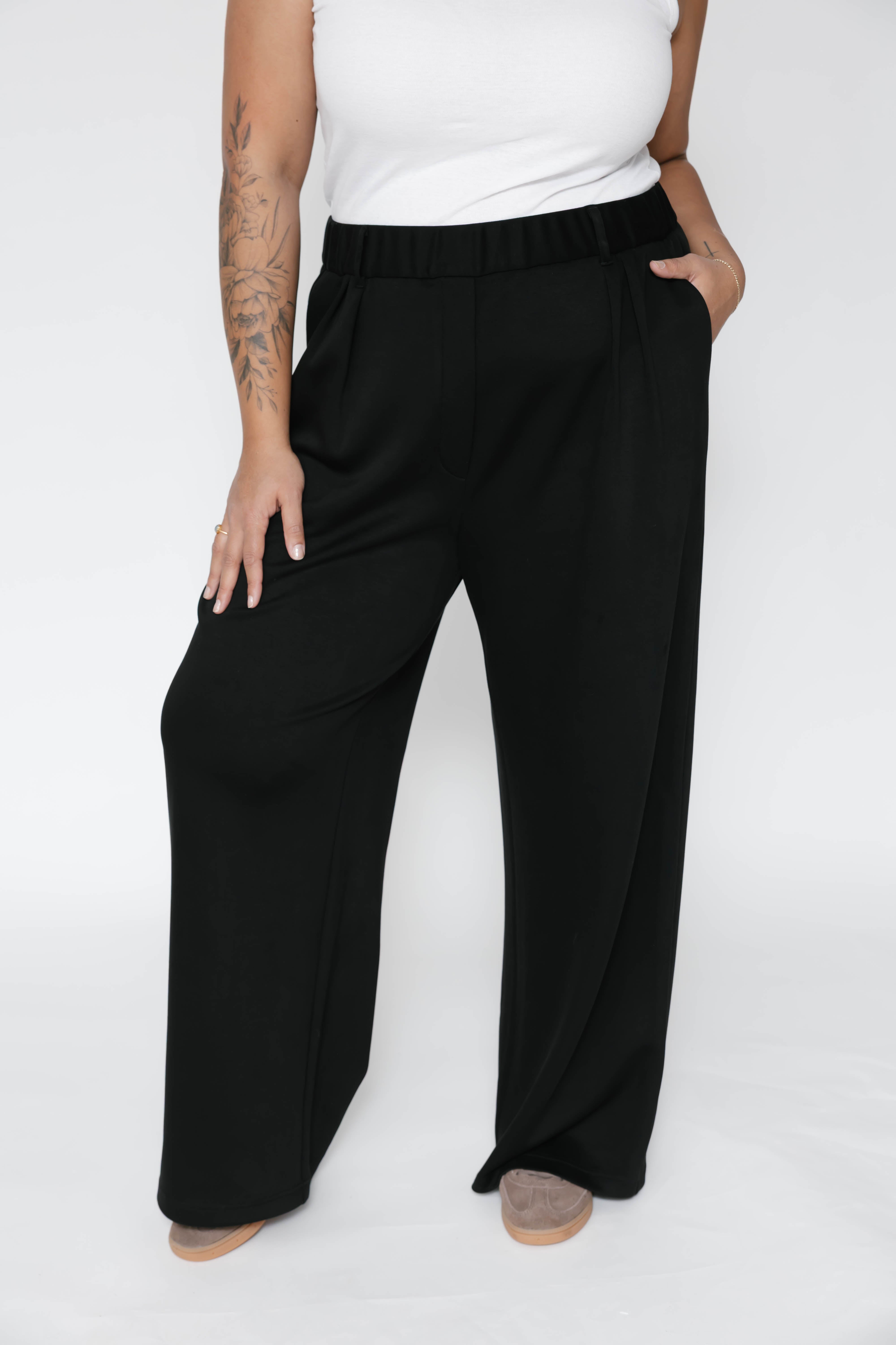 Halle Microscuba Pants in Midnight Black