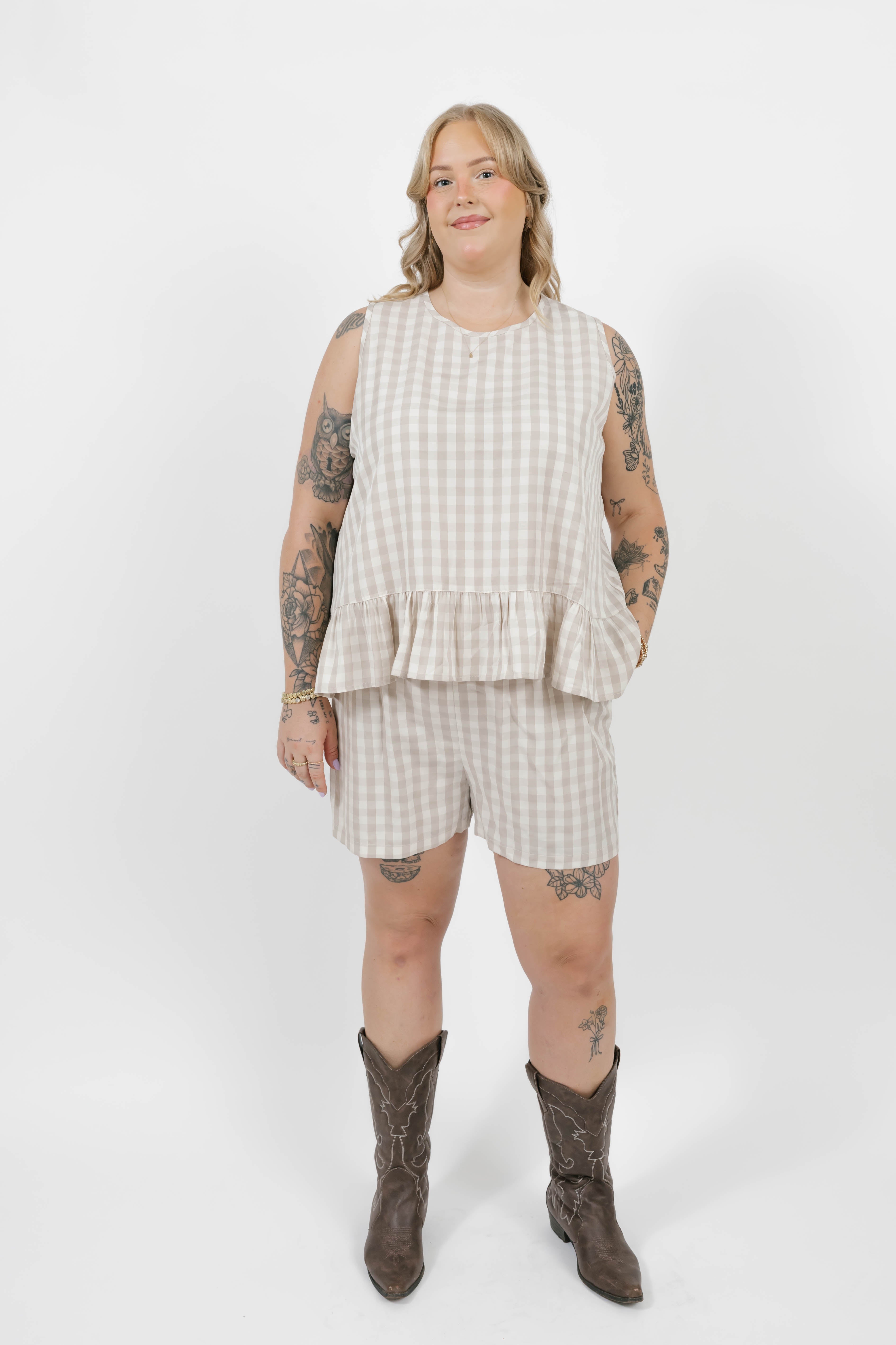 Laurel Shorts in Oatmeal Gingham
