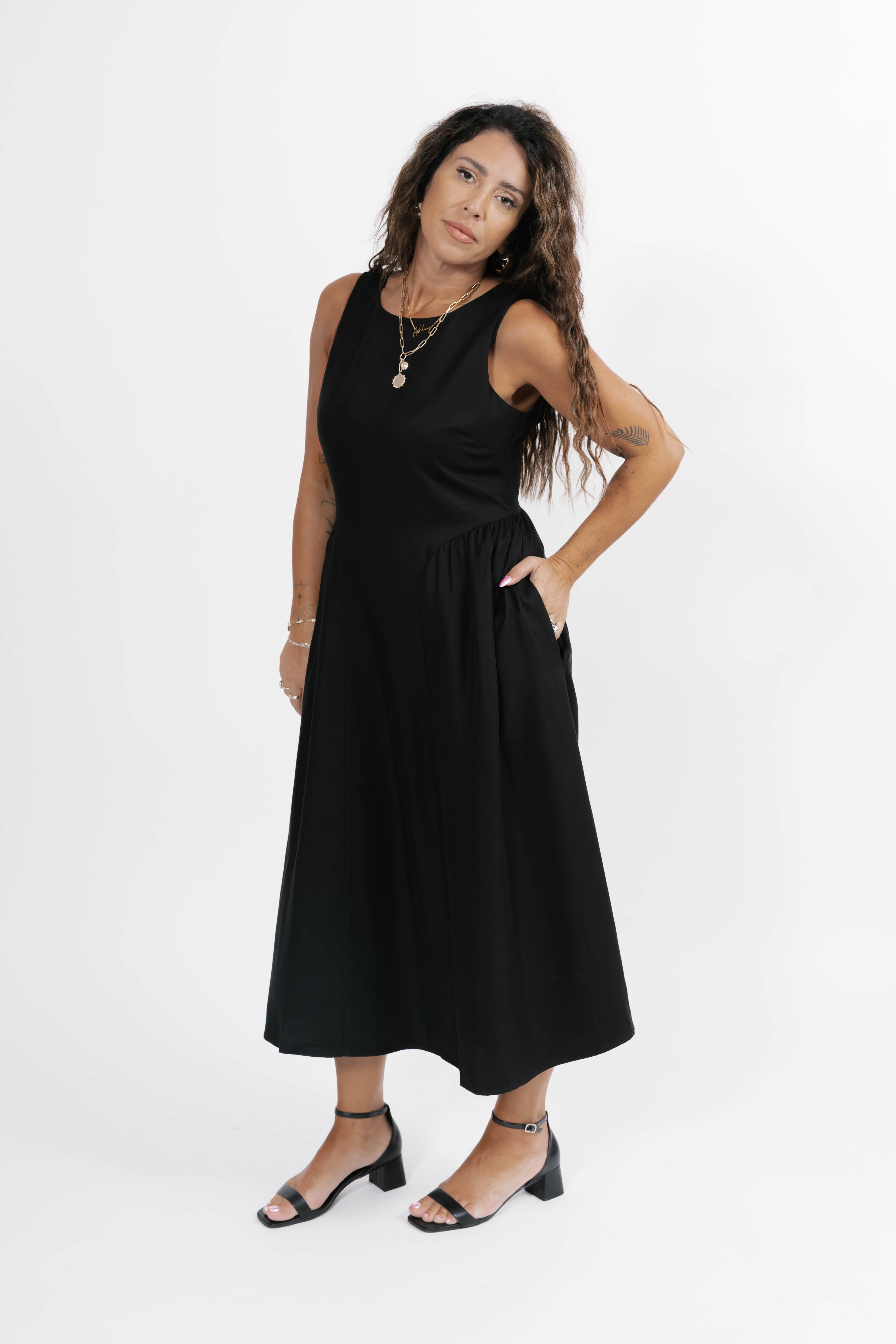 Grace Midi Dress in Midnight Black