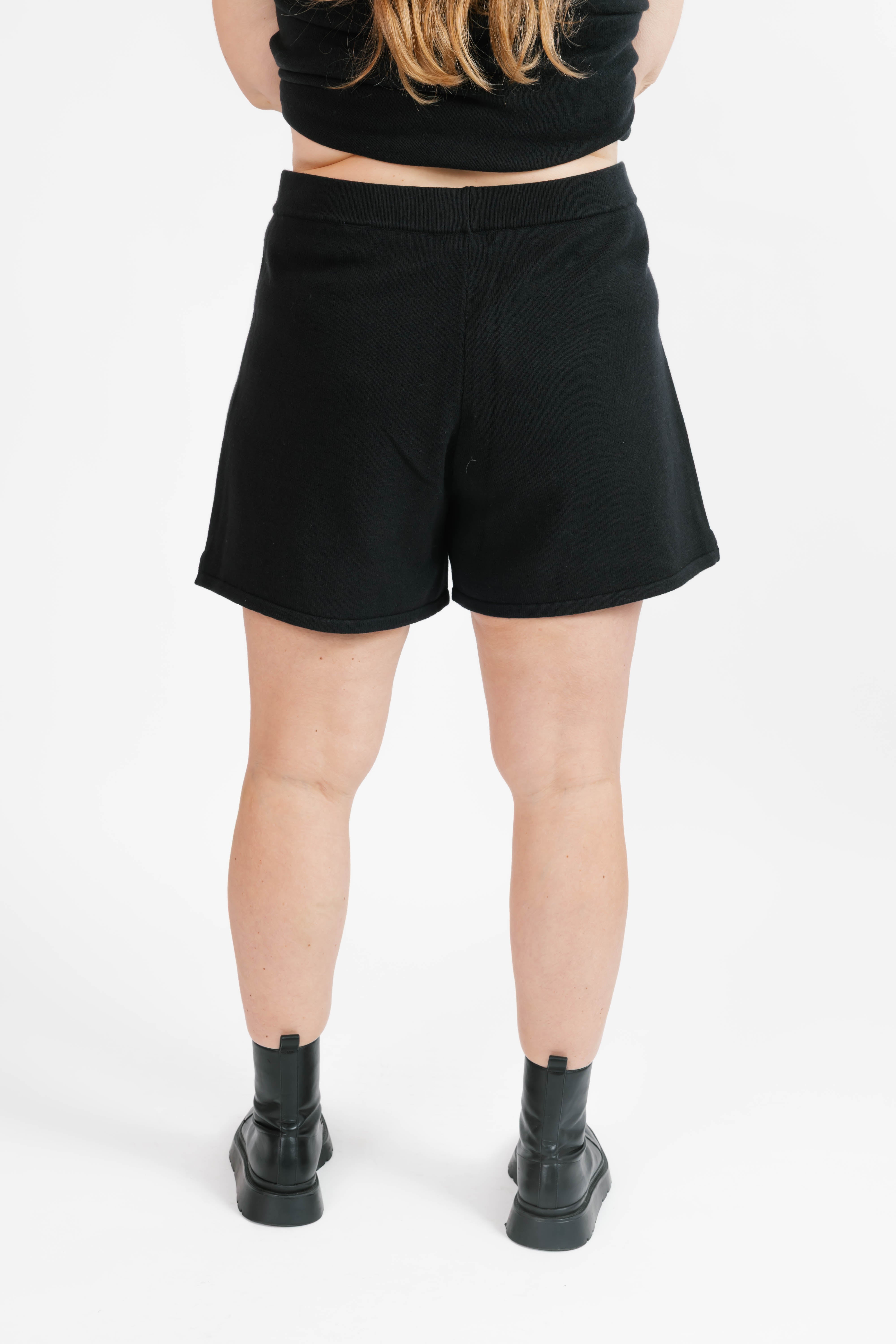 Knit Short in Midnight Black