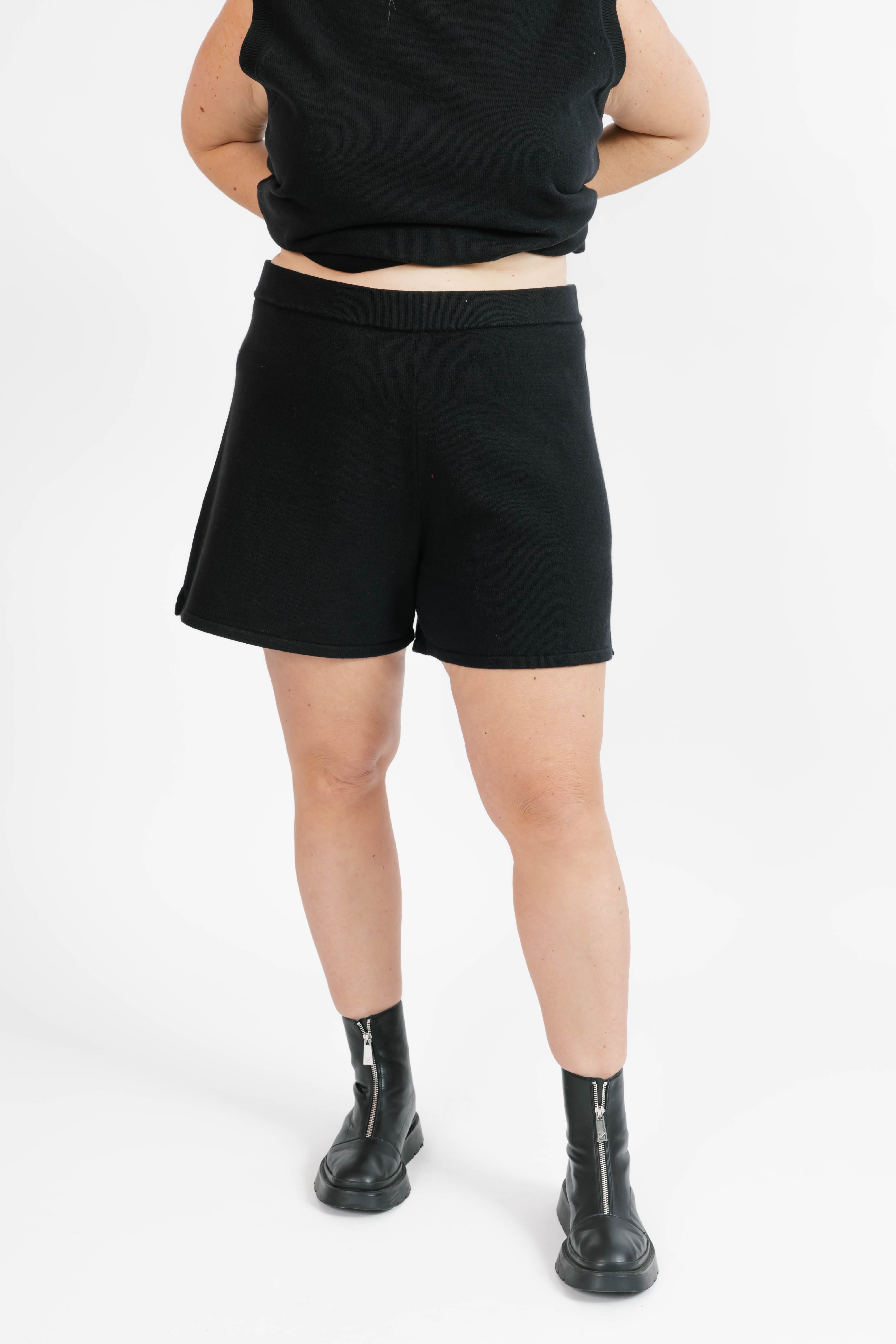 Knit Short in Midnight Black
