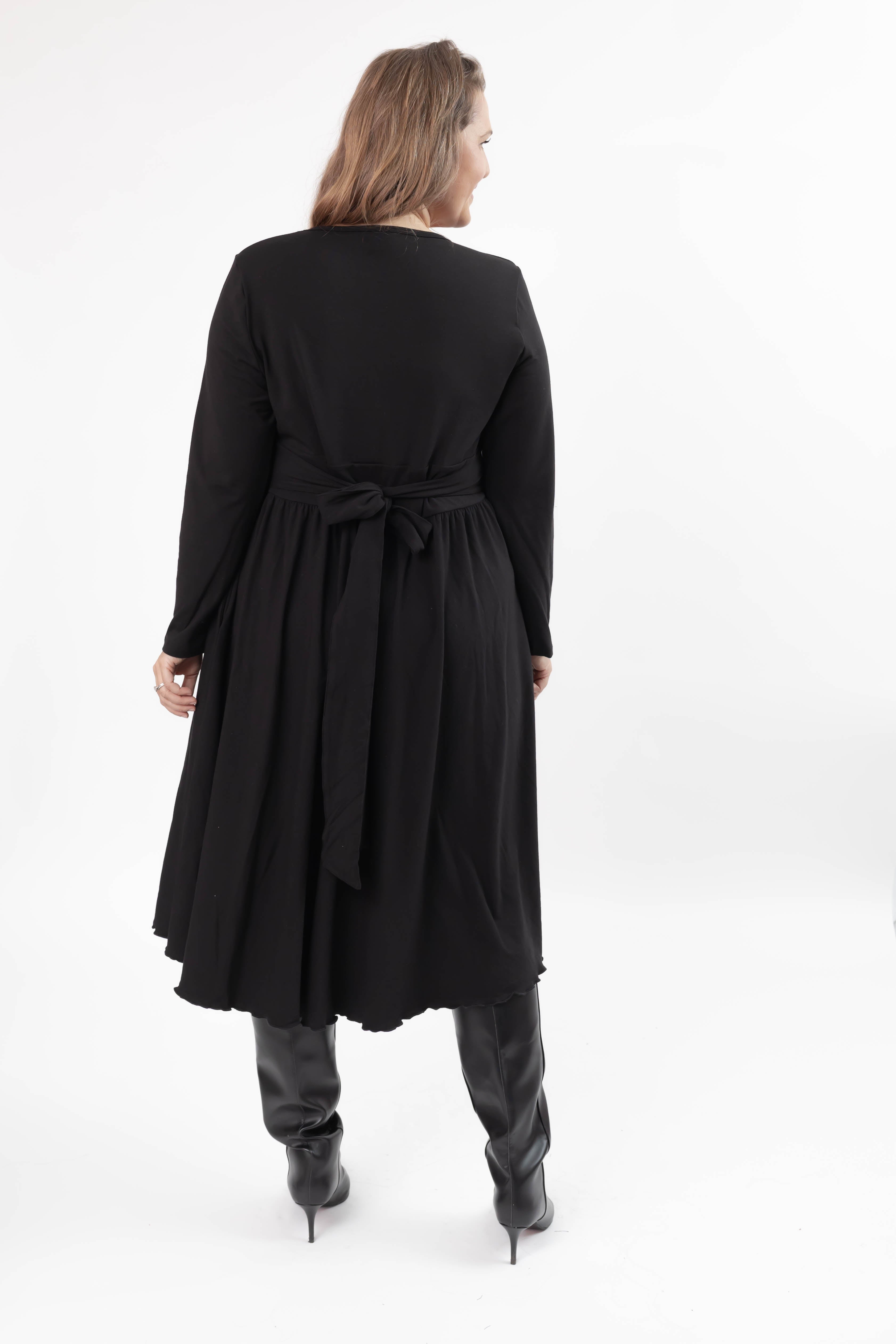 Leah Midi Dress in Midnight Black