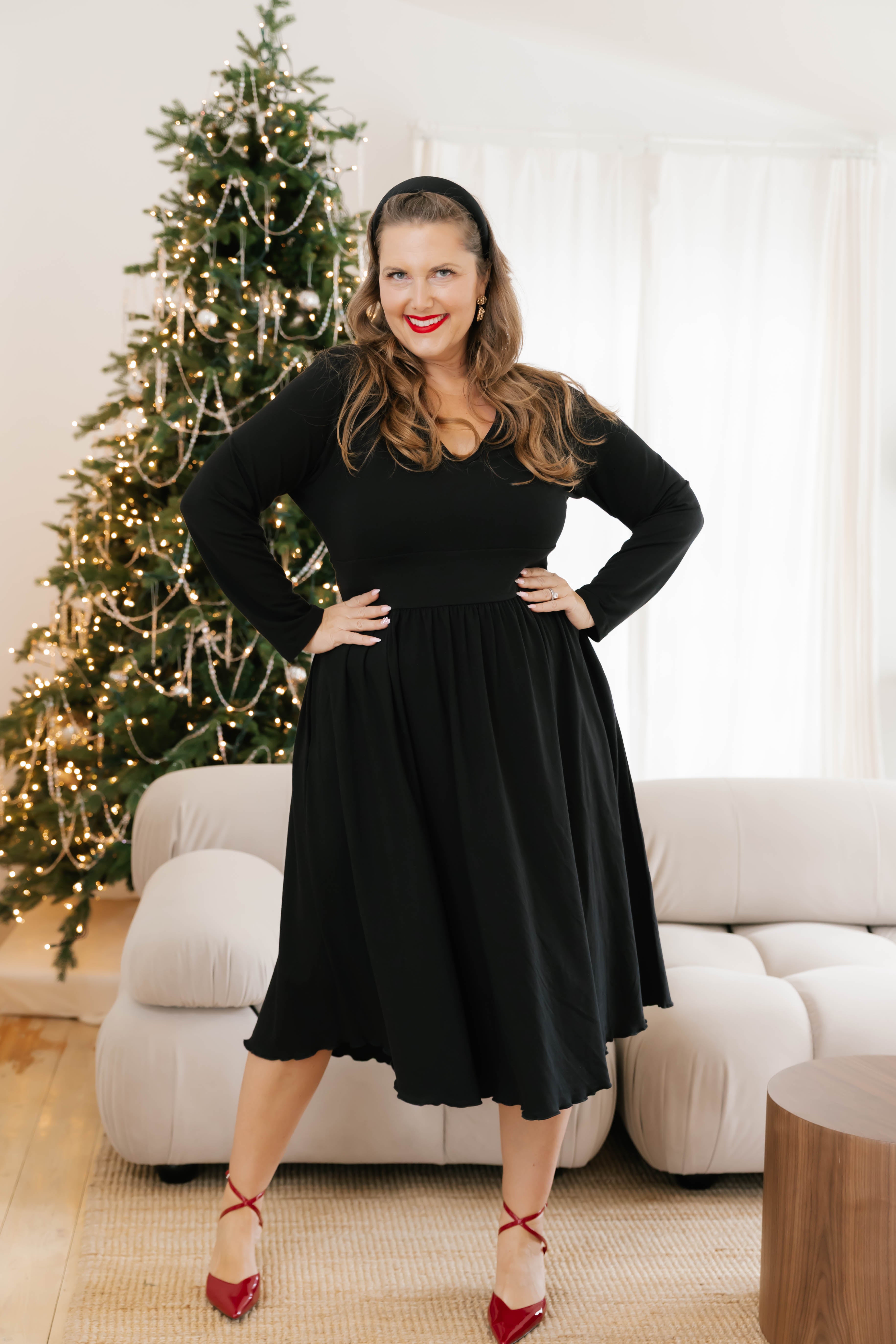 Leah Midi Dress in Midnight Black