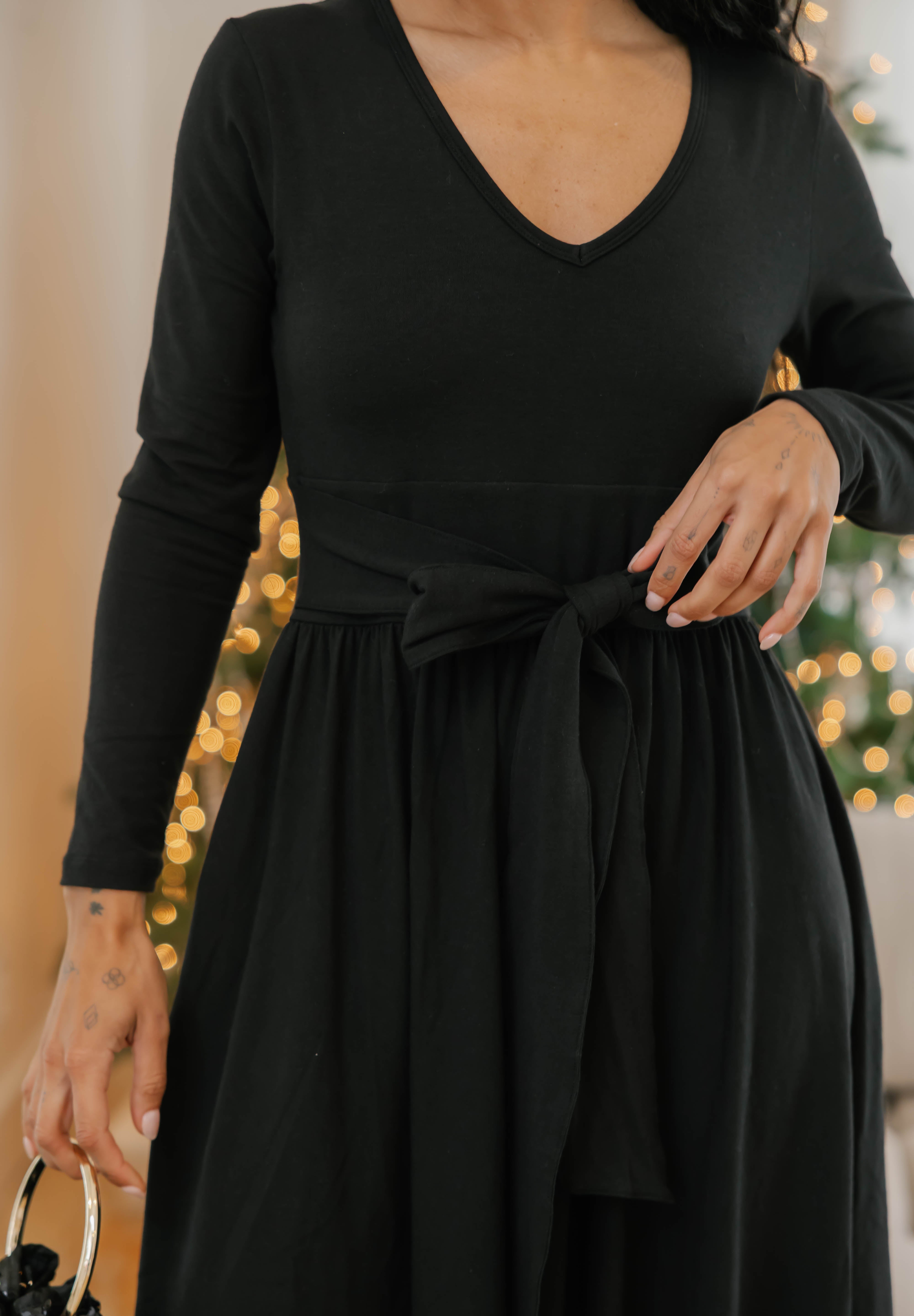 Leah Midi Dress in Midnight Black