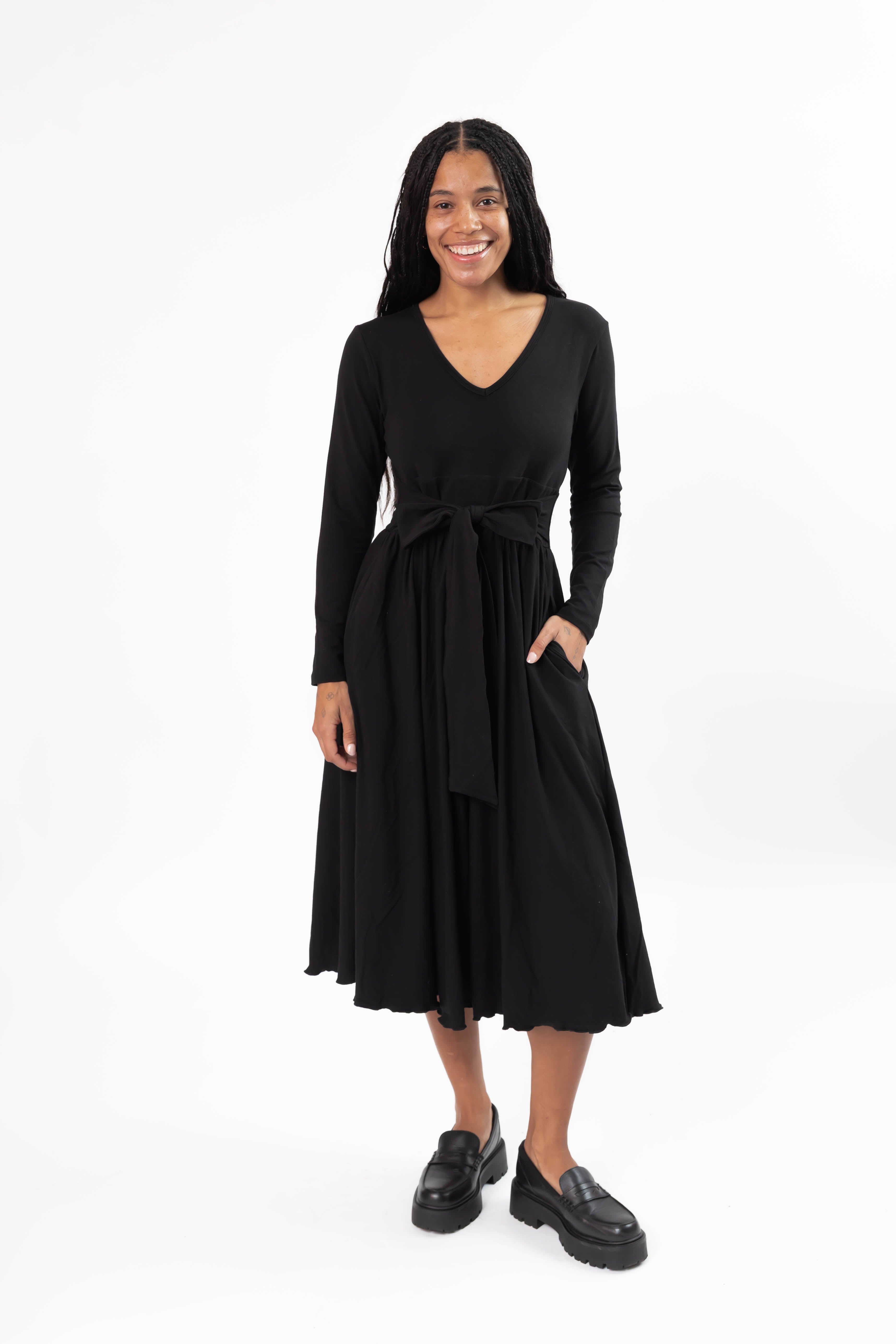 Leah Midi Dress in Midnight Black